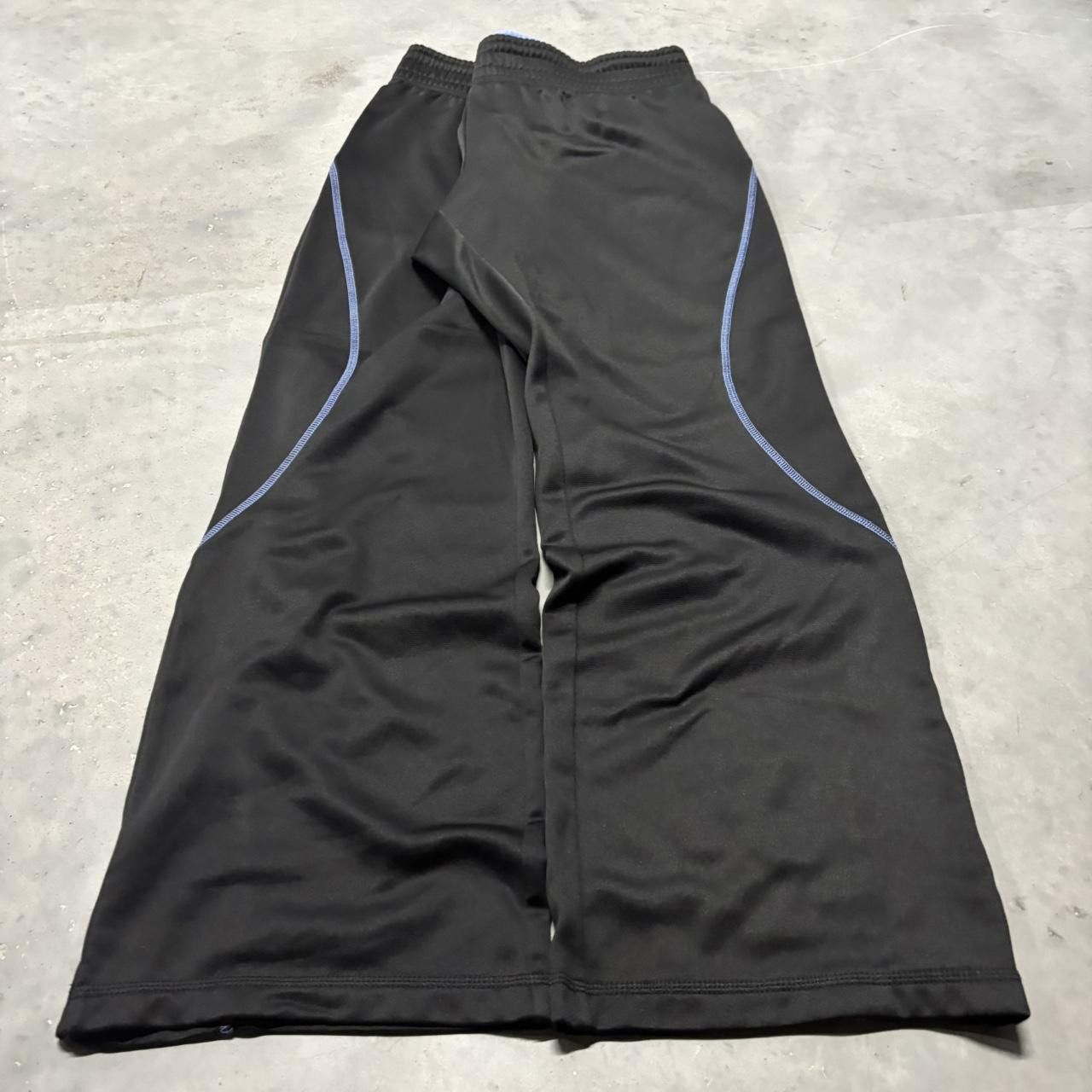 Japanese Brand × Vintage Crazy Vintage Y2K/2000s Black Blue Striped Essential Track Pants! Size US 34 / EU 50 - 2 Thumbnail