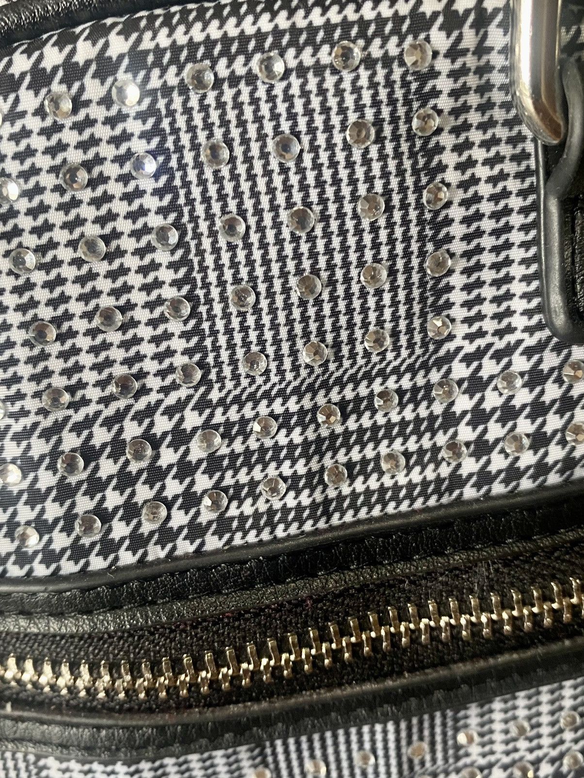 Steve Madden Black and White Plaid Steven Madden mini purse! Size ONE SIZE - 4 Thumbnail