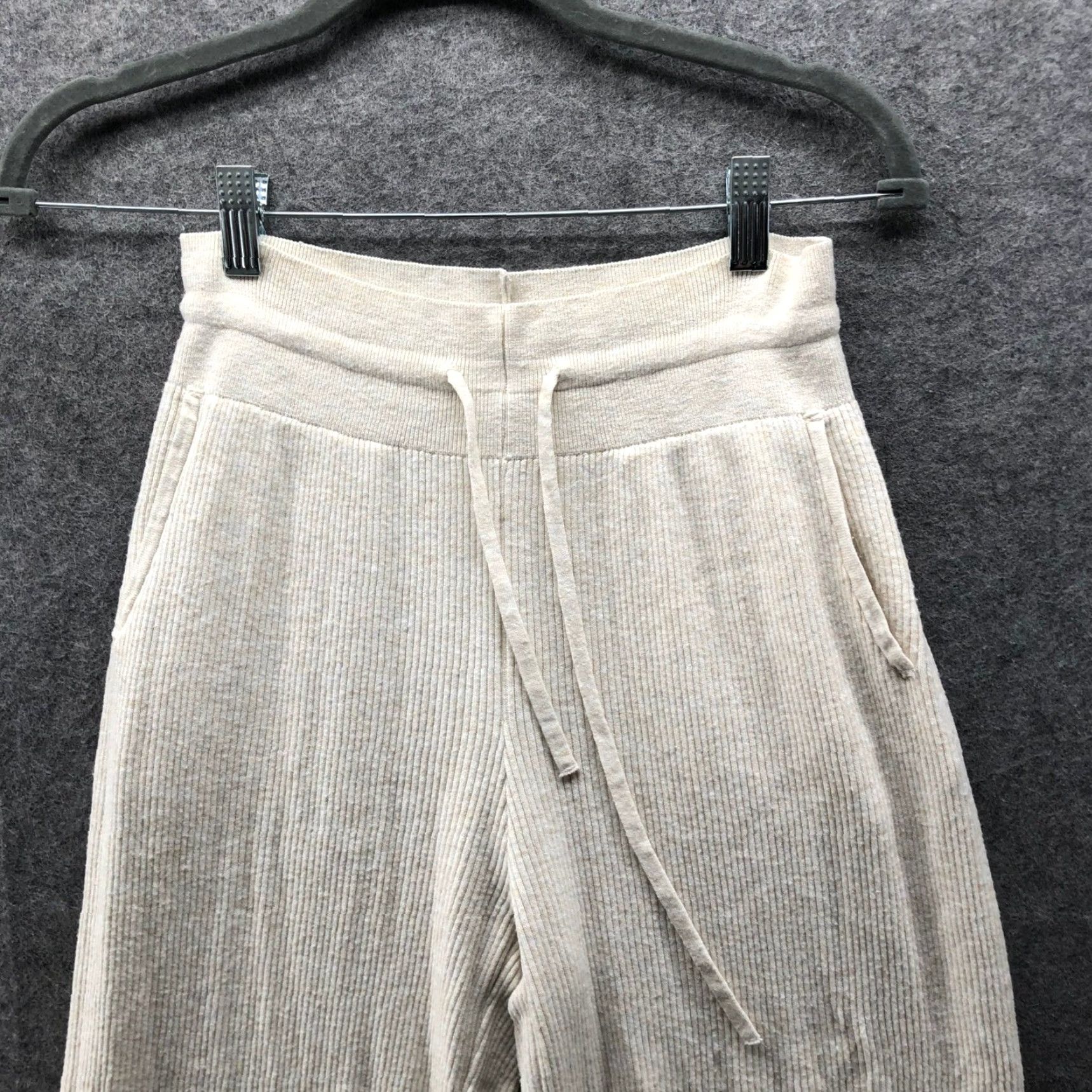 Lou & Grey Uniqlo Wide-Leg Knit Sweater Pants Womens XS Beige Stretch Pockets Comfort Elastic Waist Fall Winter Spring Size S / US 4 / IT 40 - 3 Thumbnail