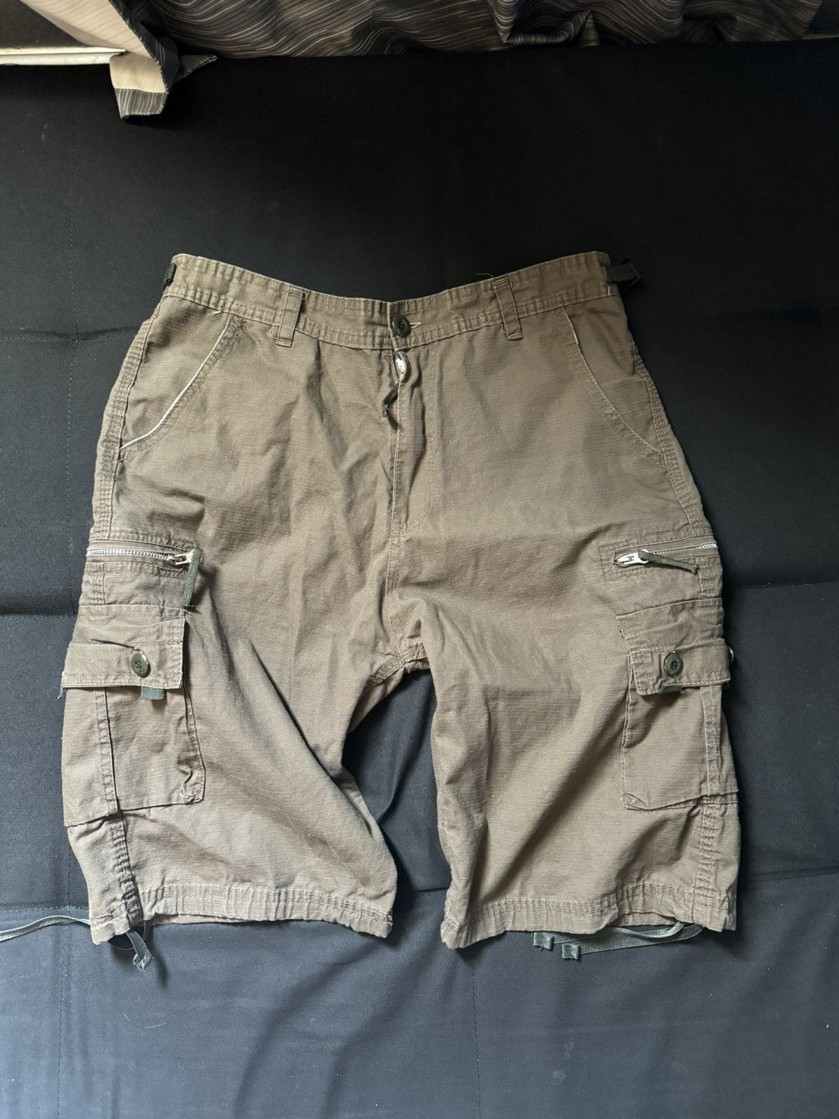 Japanese Brand × Vintage Vintage Japanese Cargo Shorts Size US 32 / EU 48 - 1 Thumbnail