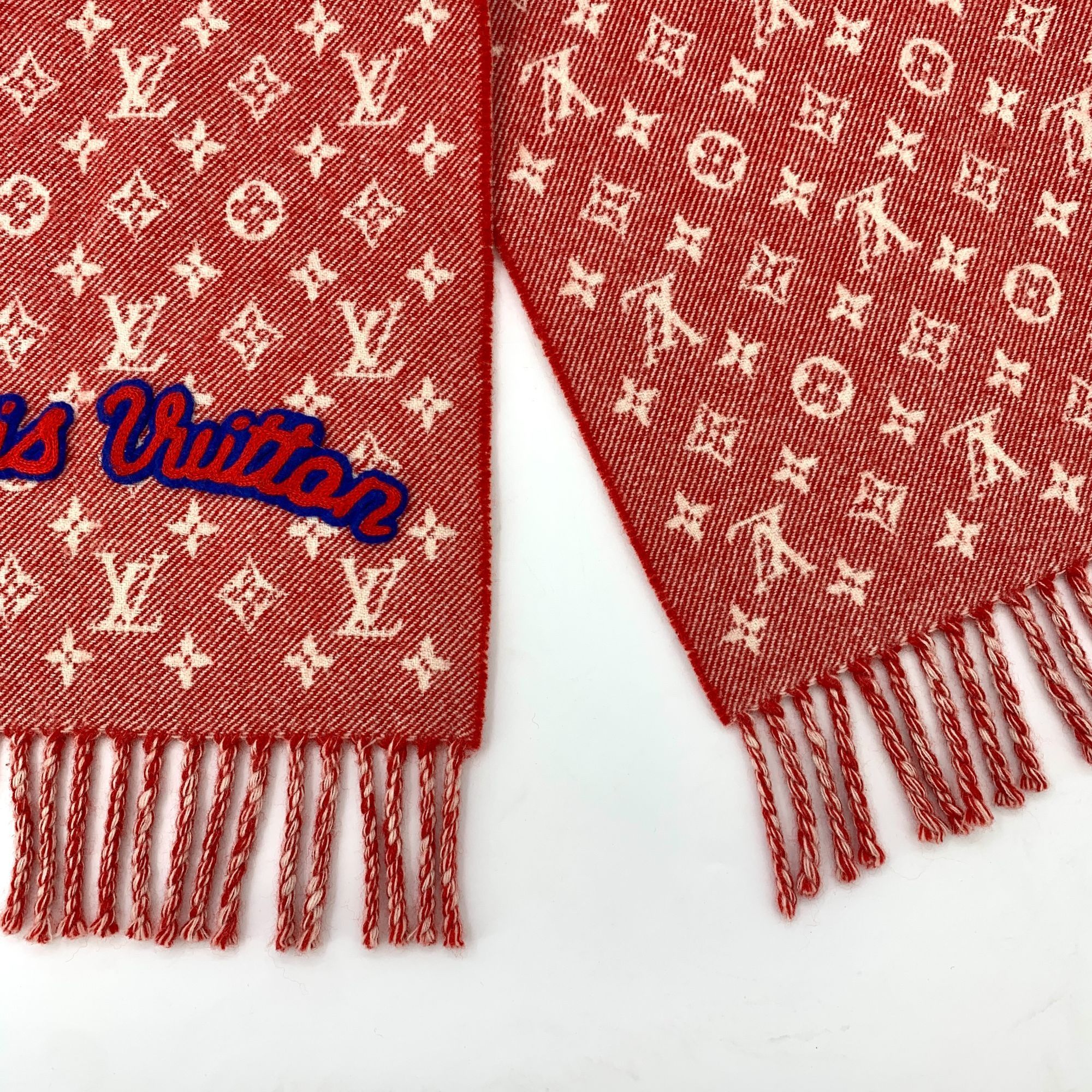 Louis Vuitton Louis Vuitton Red Monogram Wool & Cashmere Fringe Scarf 200x Size ONE SIZE - 6 Thumbnail