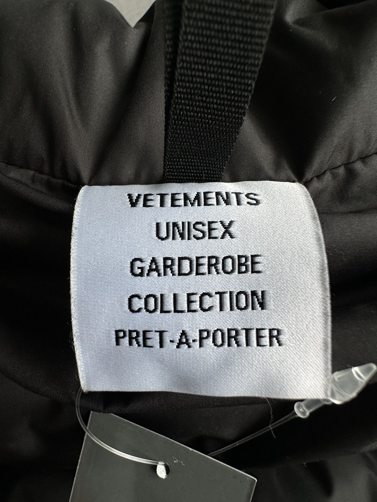Vetements Vetements - Limited Edition Puffer Jacket Size US M / EU 48-50 / 2 - 8 Thumbnail
