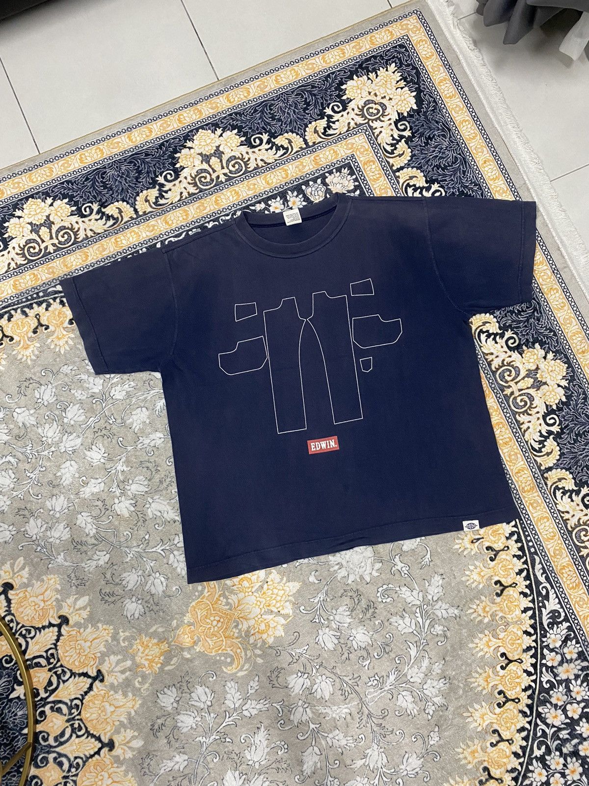 Edwin × Vintage VINTAGE INTERNATIONAL EDWIN RARE TEE Size US XL / EU 56 / 4 - 1 Thumbnail