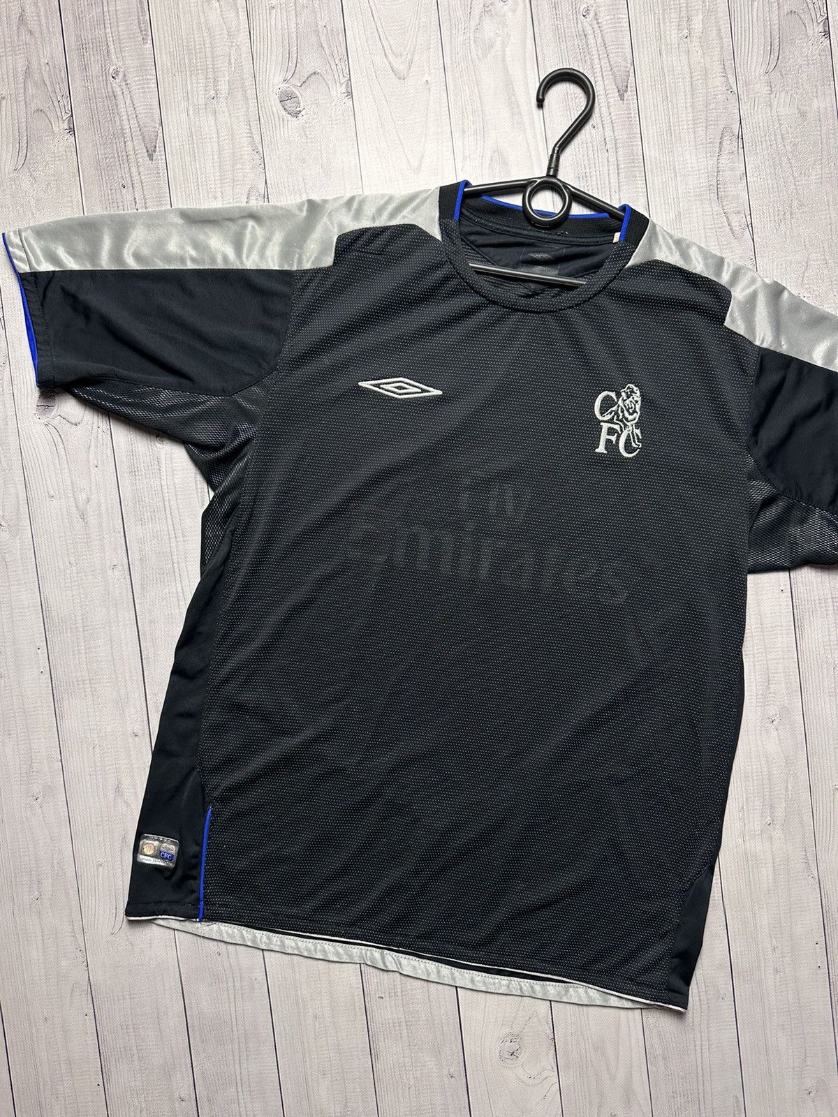 Umbro Vintage Umbro Chelsea black soccer jersey size L black Size US L / EU 52-54 / 3 - 2 Thumbnail