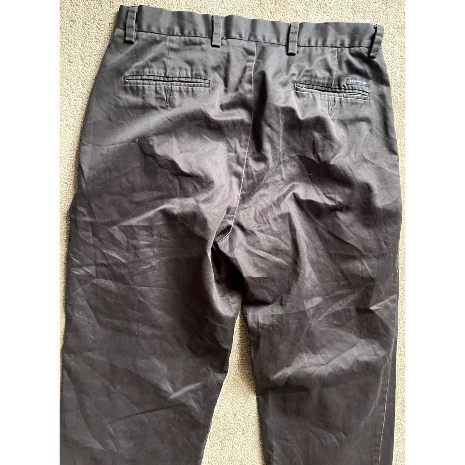 Dockers Dockers Pants Flat Front Straight Fit Mens Black 34x30 Regular腰? (note: must avoid adding new words) Size US 34 / EU 50 - 4 Thumbnail