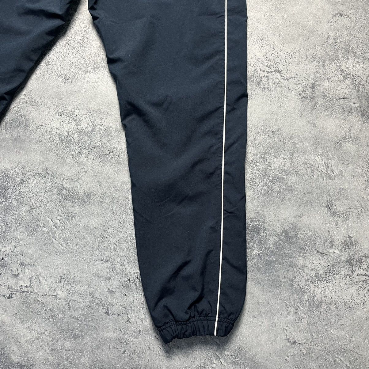 Nike Vintage Nike Nylon Track Pants Swoosh Y2K Streetwear Drill Size US 32 / EU 48 - 23 Thumbnail