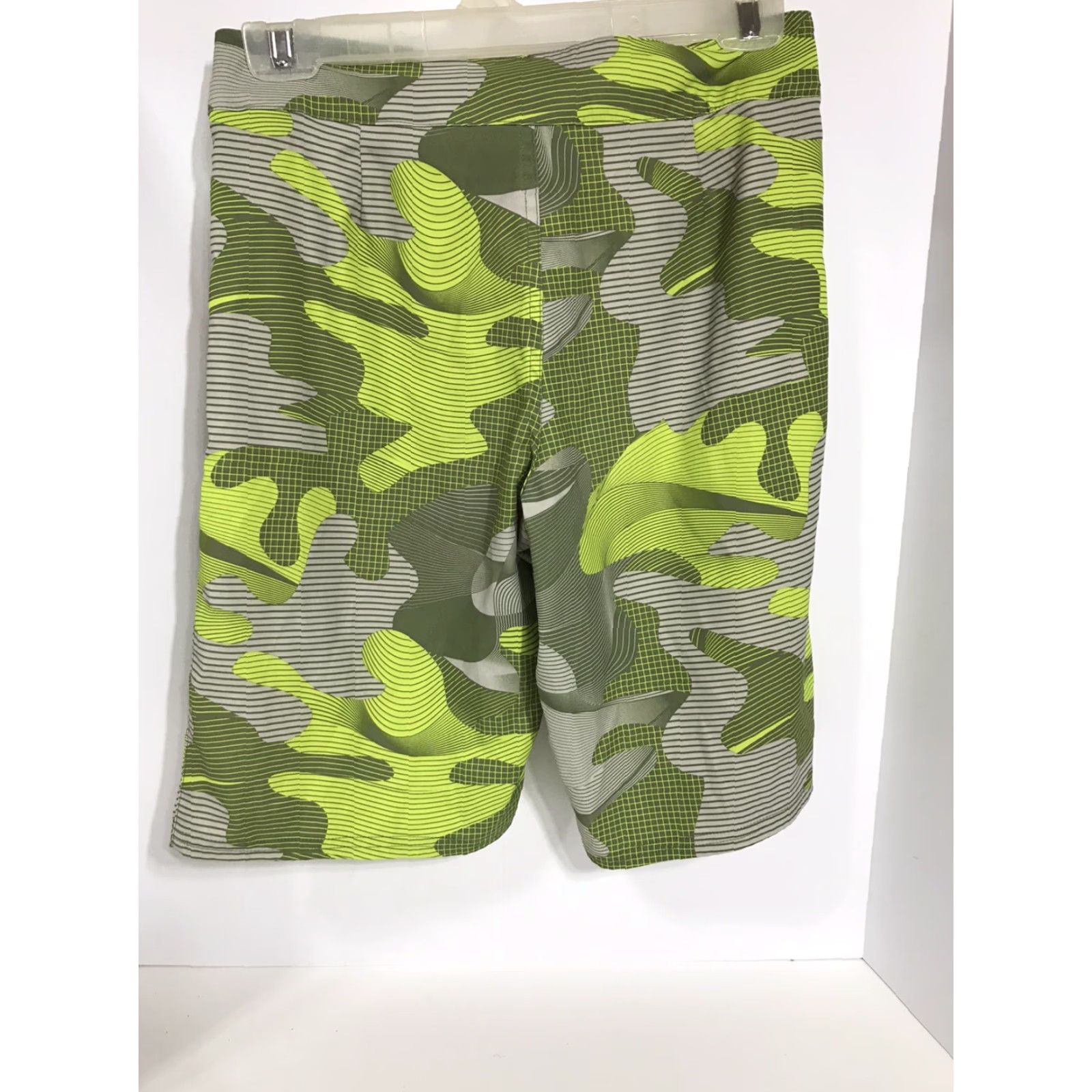 Under Armour Under Armour Heat Gear Board Shorts 28 Multicolor Colorblock 9in Inseam Outdoor Recreational Mens Size US 28 / EU 44 - 2 Thumbnail
