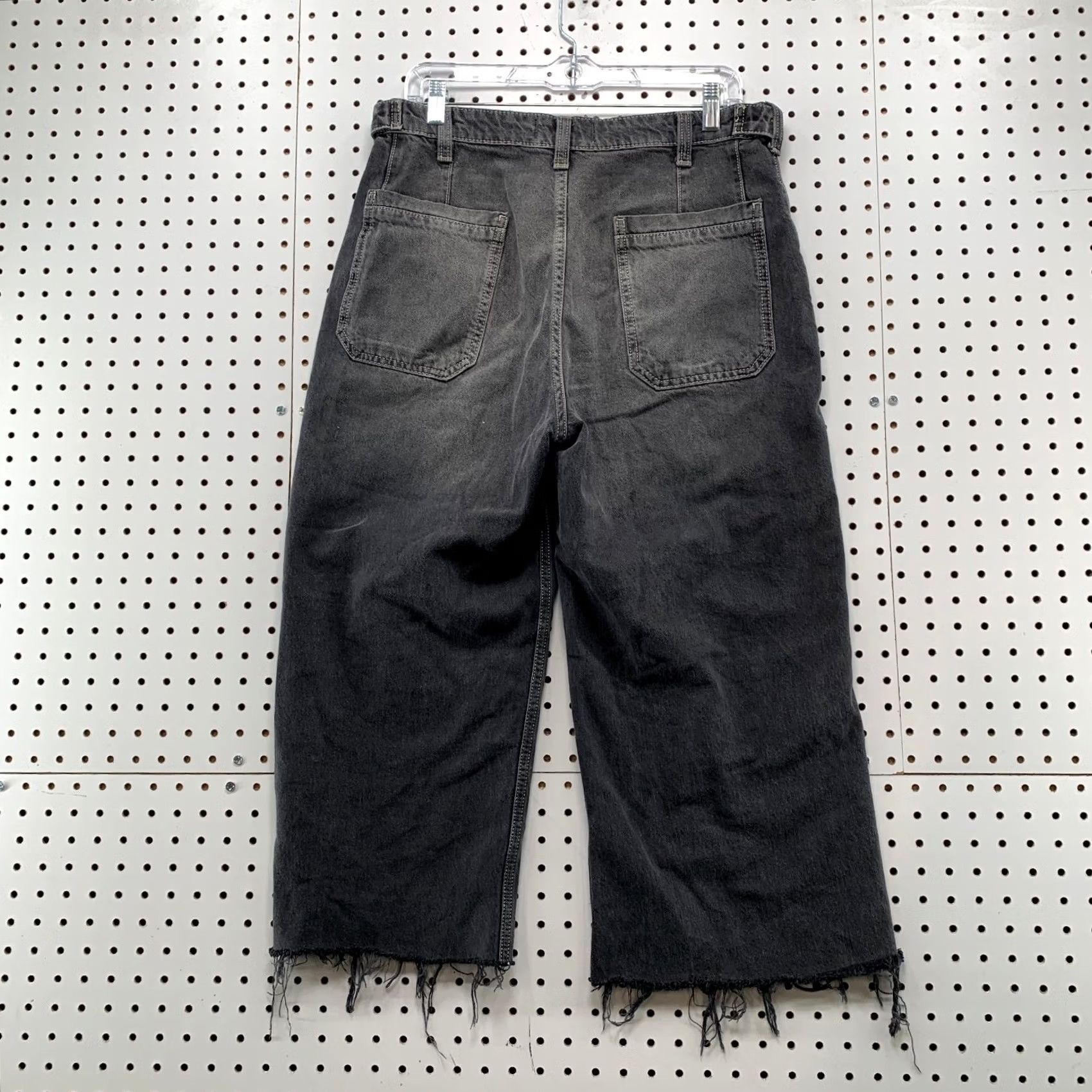 Free People Free People We The Free Palmer Jeans 29 32x21 Cropped Cropped Raw Hem Faded Black Denim Womens Jeans Size 29" - 2 Thumbnail