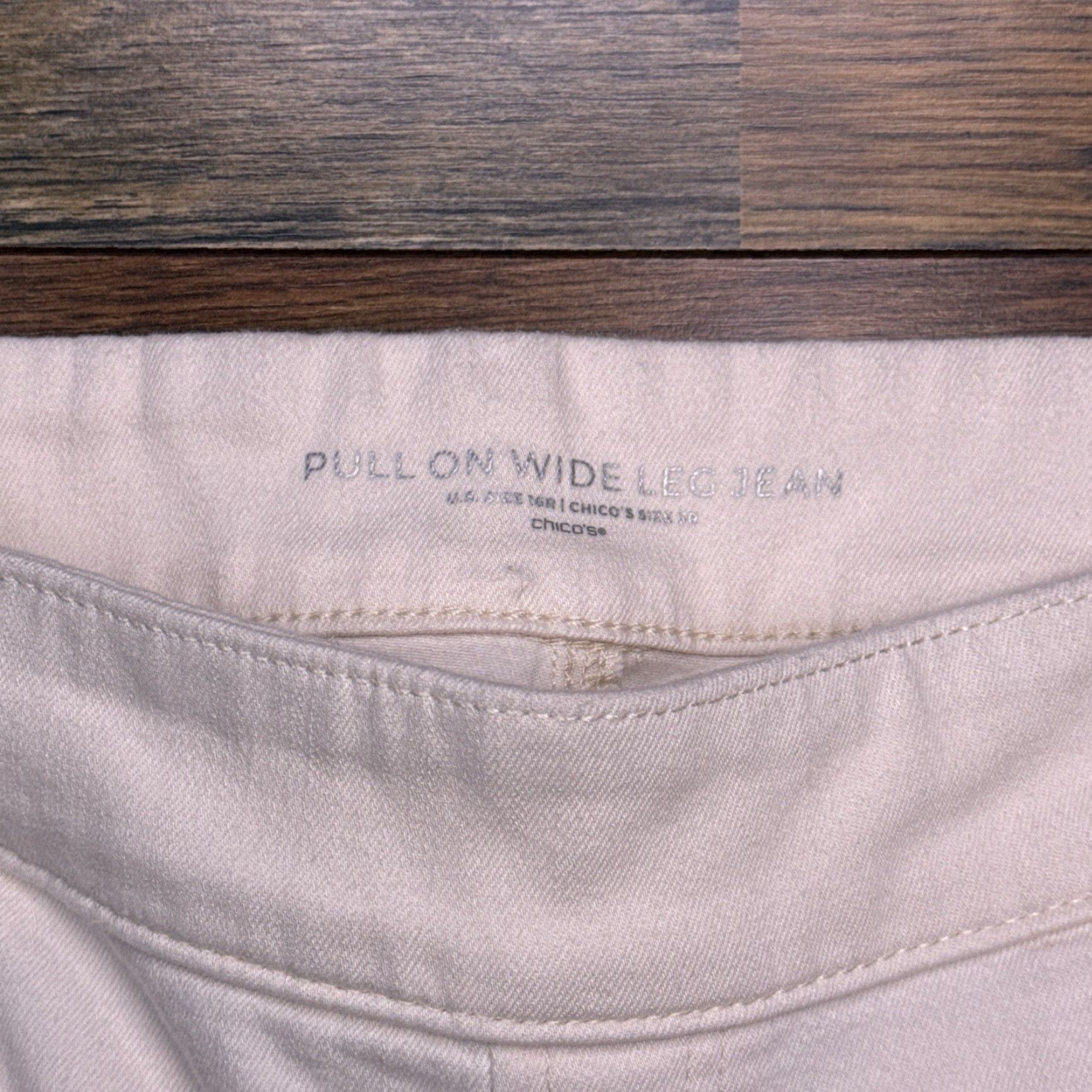 Vintage Chicos Jeans Chicos Pull On Wide Leg Jeans Womens 3R Ivory Cotton Blend Stretch Button High Rise Denim 29.5 Inseam Regular Machine Washable Size 3 Size 26" / US 2 / IT 38 - 3 Thumbnail
