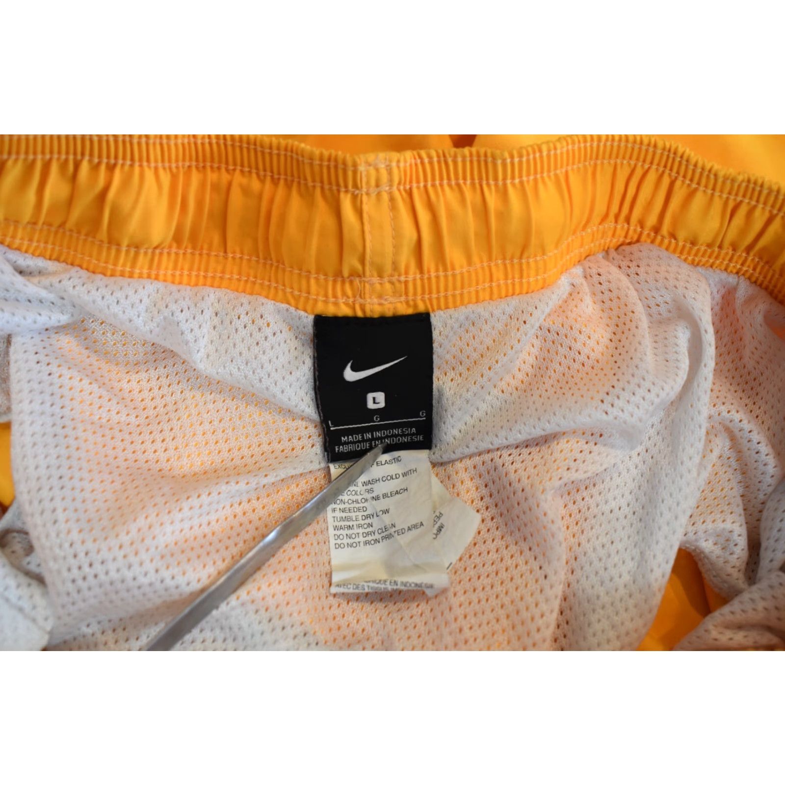 Nike Nike Swim Trunks Shorts Lined Mens Yellow S Small Waist 30" Fits Small Size US 29 - 3 Thumbnail