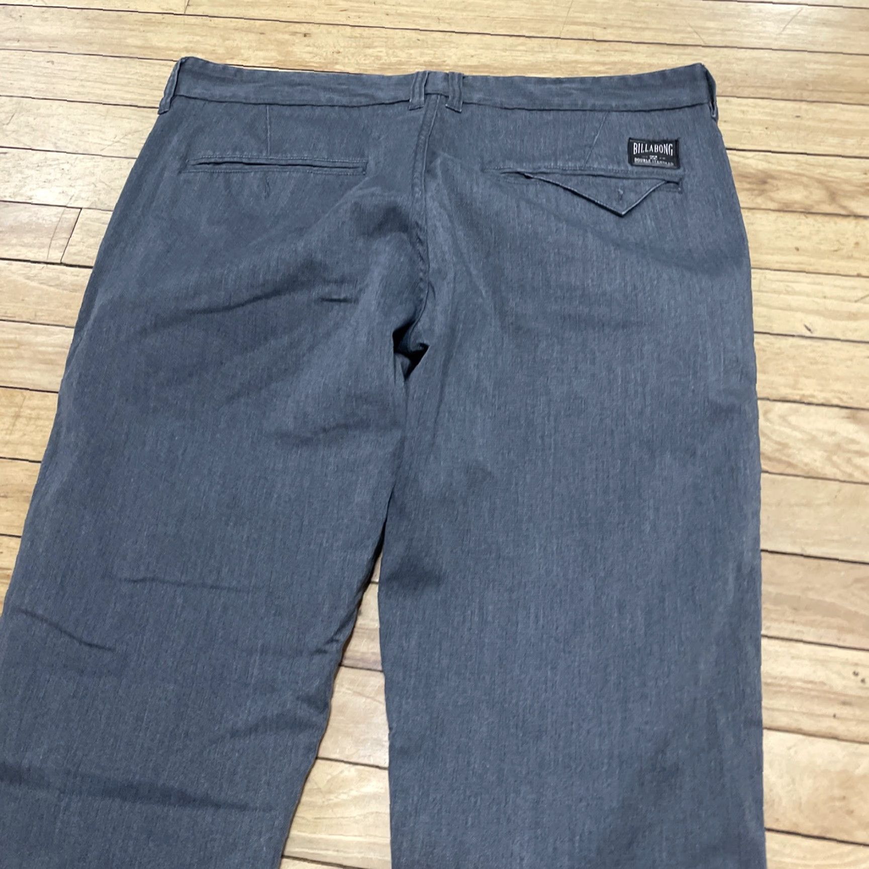 Billabong VINTAGE Billabong Y2k Straight Slim Chino Pants Men 36 Gray Beach Surf Skate Indie 90s College Band Beach Biker Mens Size US 36 / EU 52 - 5 Thumbnail