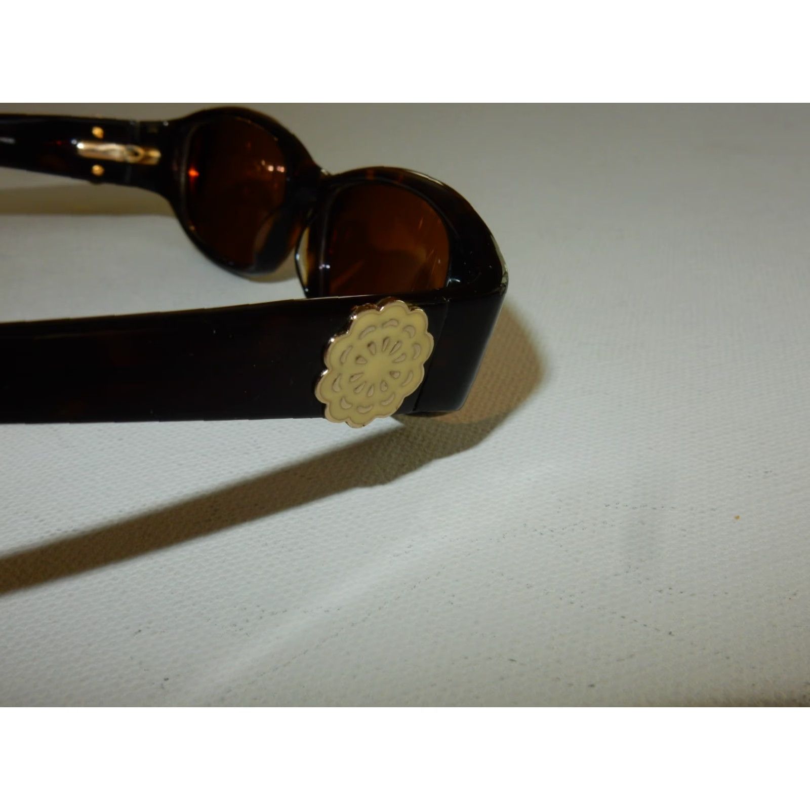 Vintage Kirkland Signature Sunglasses Women 54[]16 135 Brown Rx Eyewear Size ONE SIZE - 4 Thumbnail