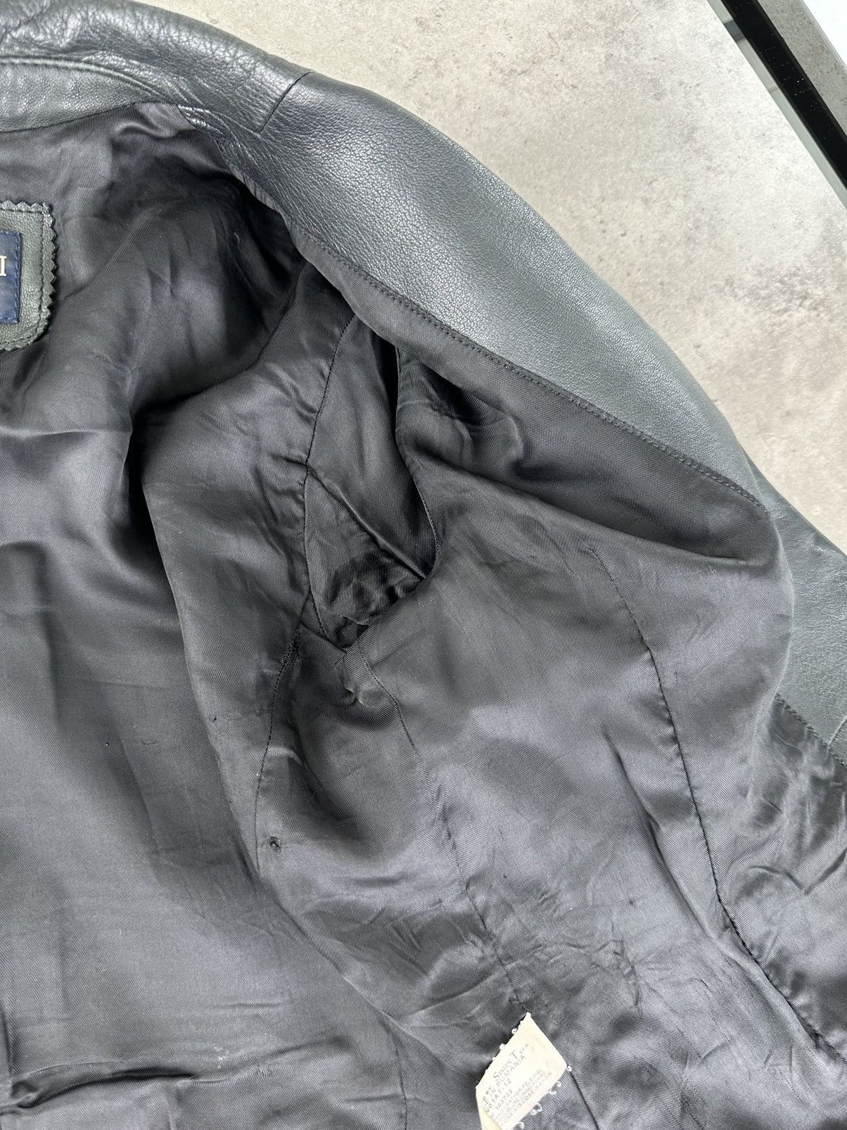 Armani Armani Jeans Vintage Leather Jacket Size S / US 4 / IT 40 - 11 Thumbnail
