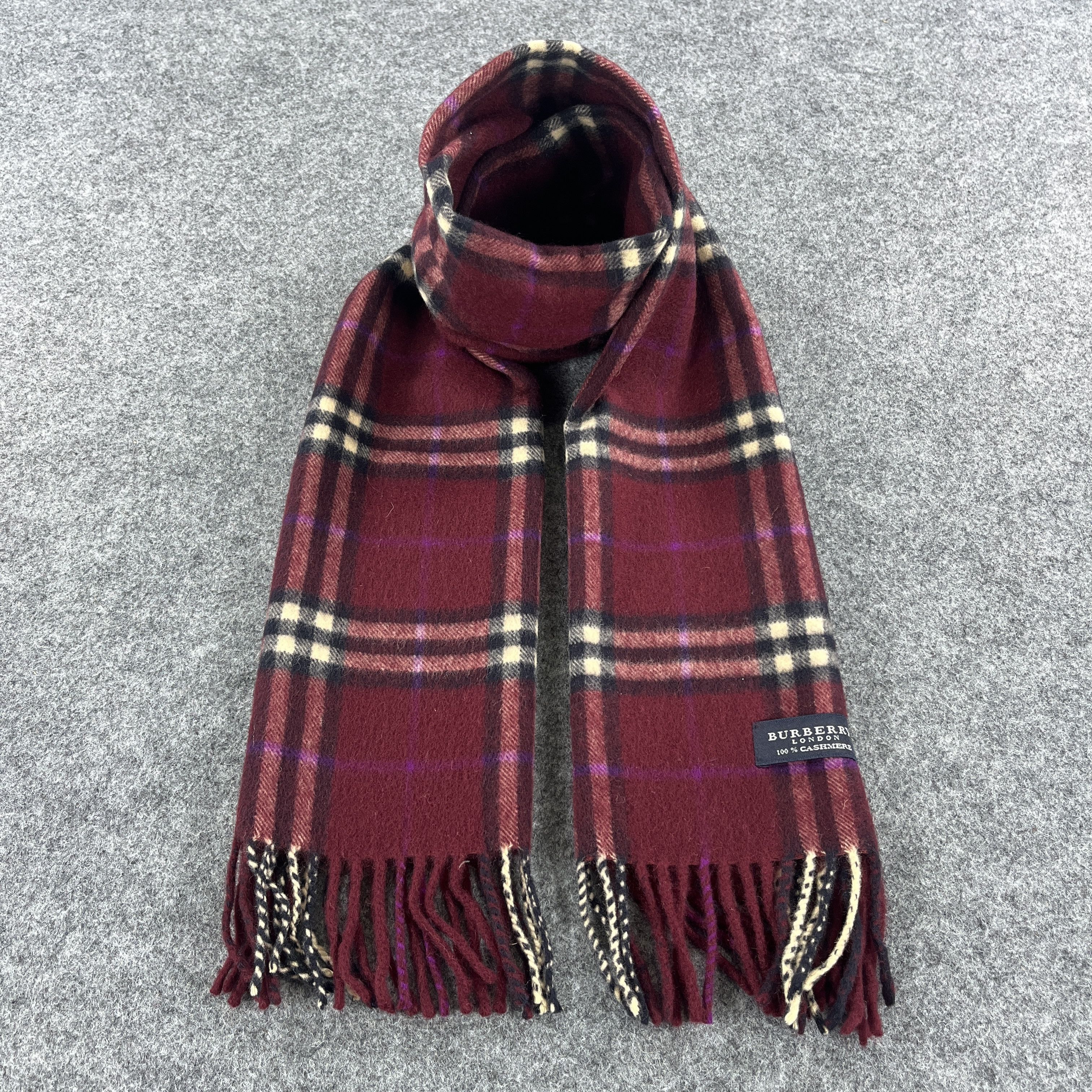 Burberry Burberry Scarf / Muffler / Neckwear T1312 Size ONE SIZE - 1 Thumbnail