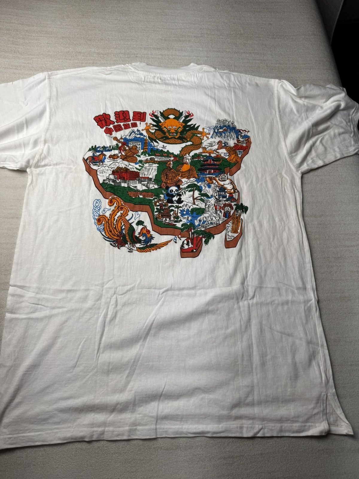 Vintage 2000s dragon tee Size US XXL / EU 58 / 5 - 4 Thumbnail