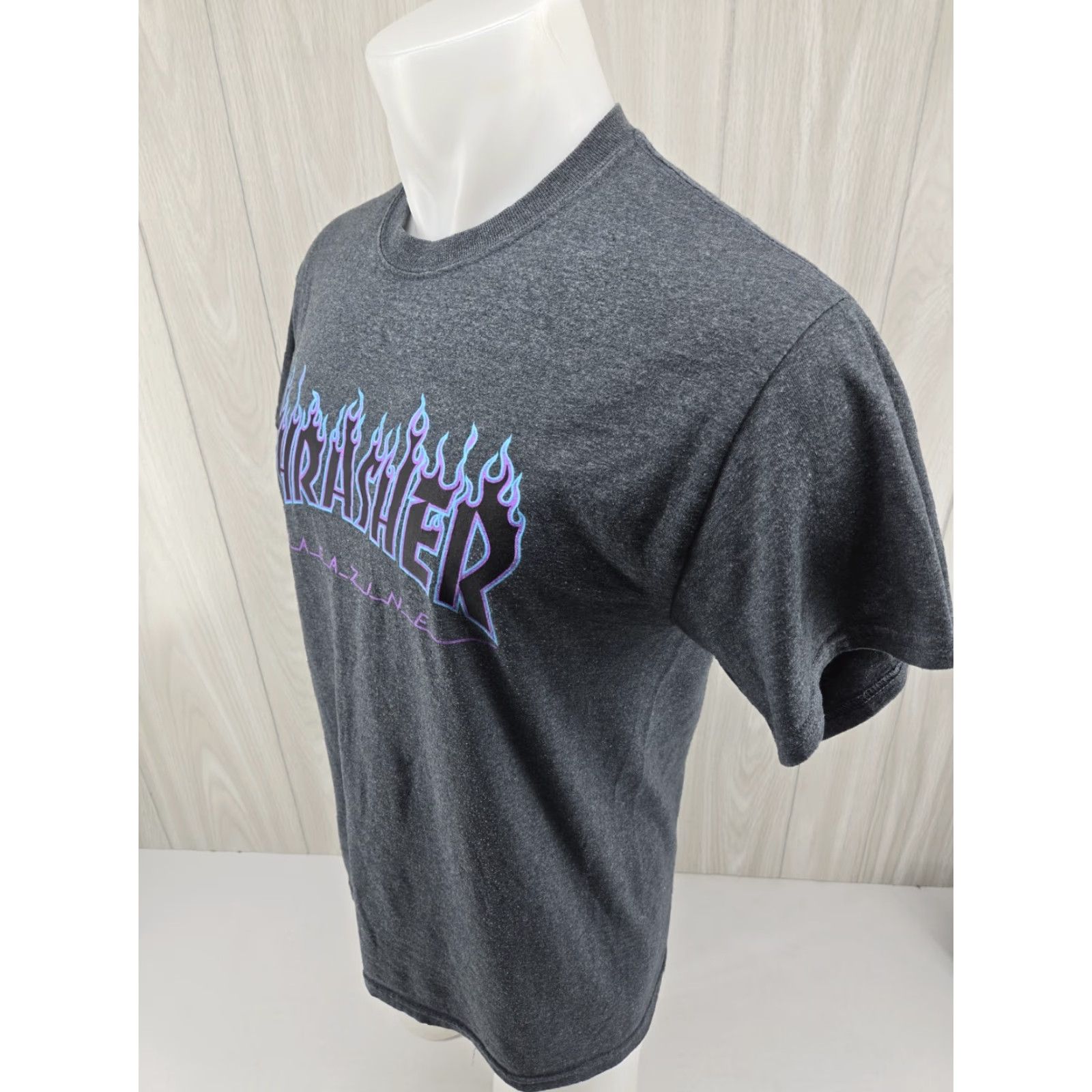 Thrasher Thrasher Magazine T-Shirt Mens M Skateboarding Gray Purple Logo Shirt Mens Medium Skateboard Thrasher Logo 90s Fire Size US M / EU 48-50 / 2 - 6 Thumbnail