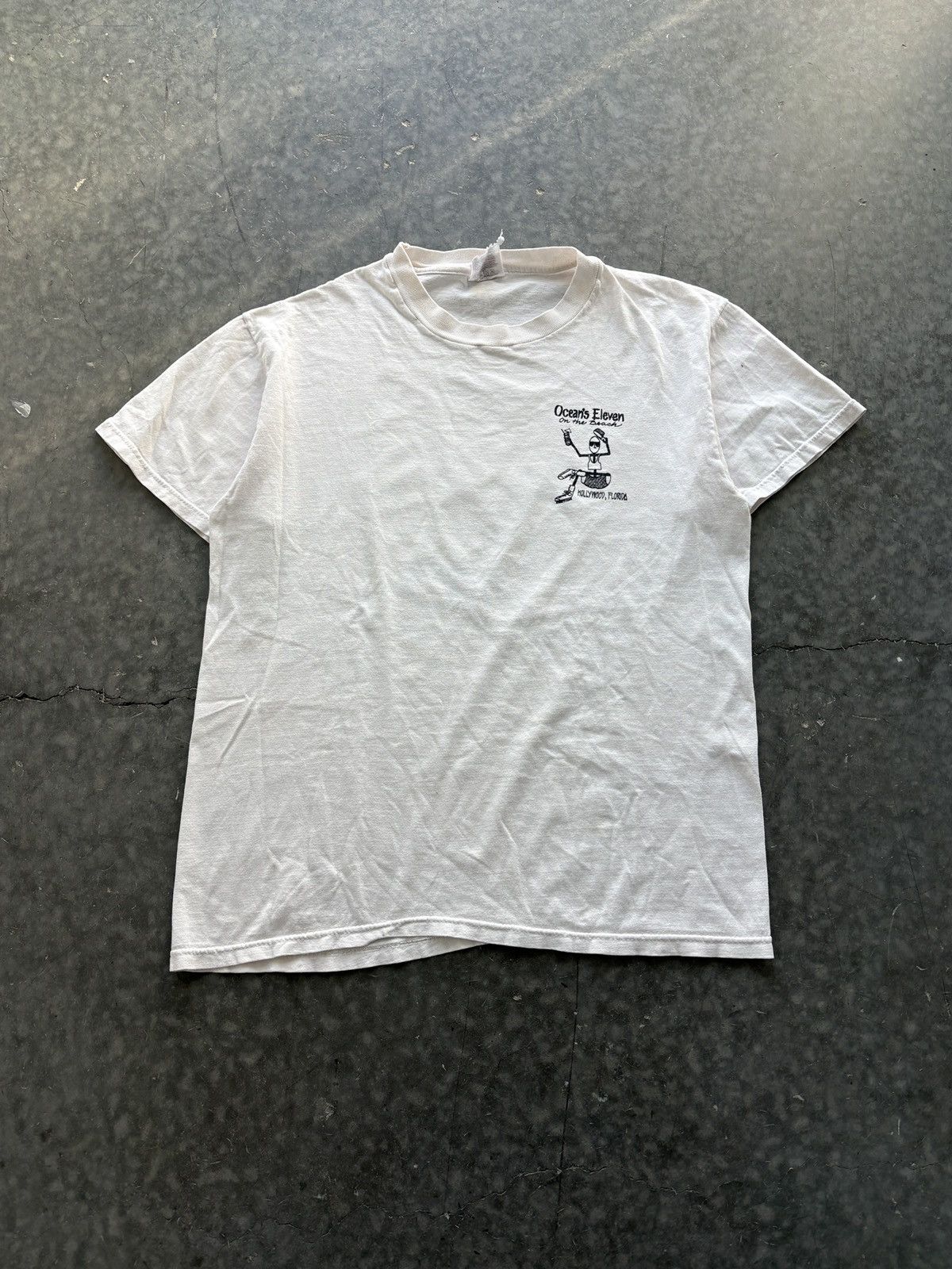 Vintage Vintage 90s Oceans Eleven Graphic Tee Size US M / EU 48-50 / 2 - 3 Thumbnail