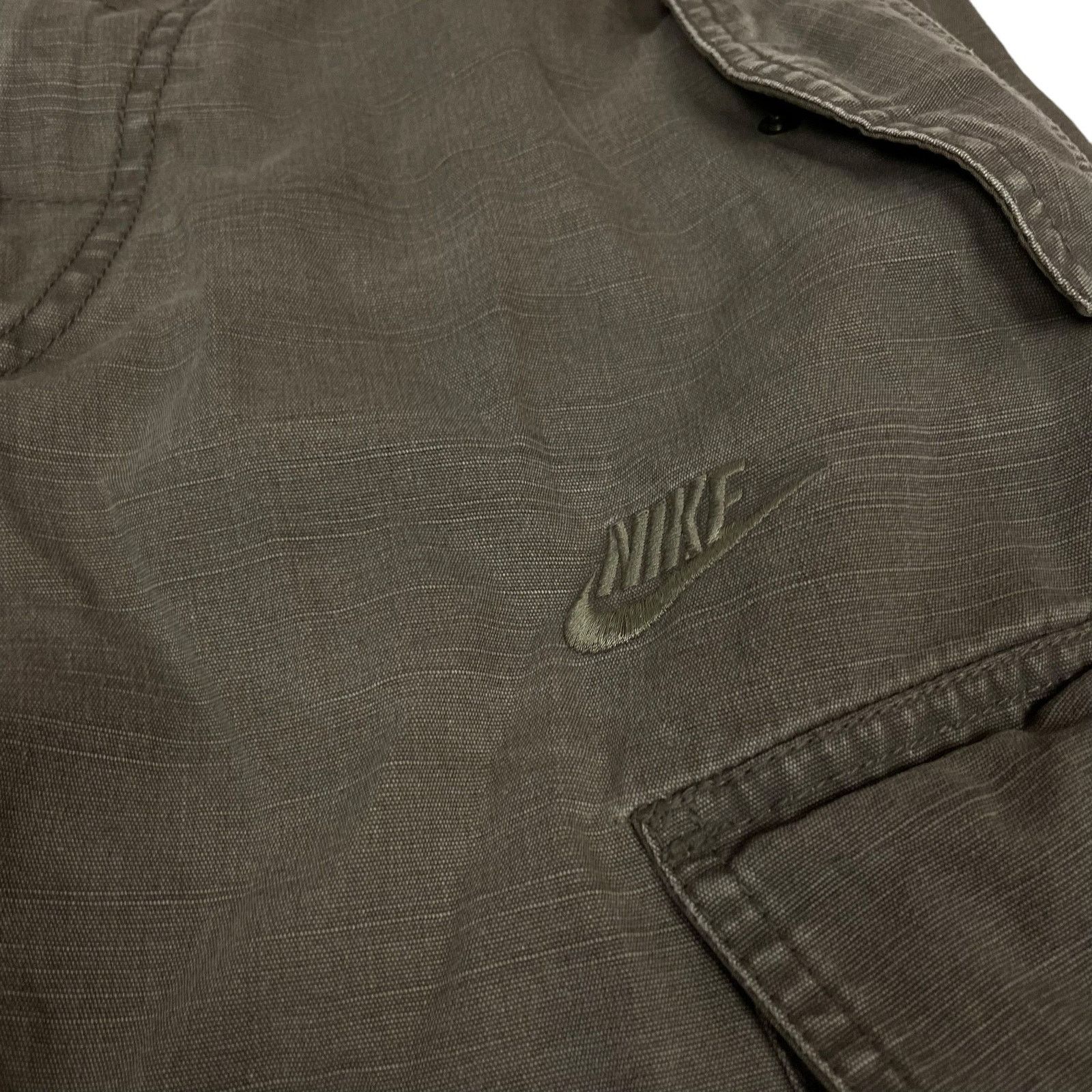 Nike × Vintage Vintage Nike Men's Olive Green High-Rise Cargo Shorts Small Size US 32 / EU 48 - 2 Thumbnail