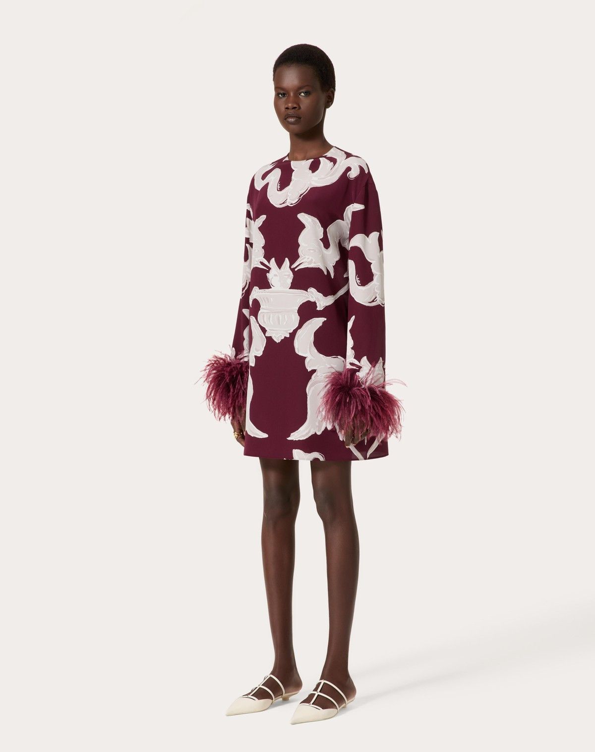 Valentino o1s1wg110525 Gryphon Allover Crepe Chine Dress in Multicolor Size M / US 6-8 / IT 42-44 - 3 Thumbnail