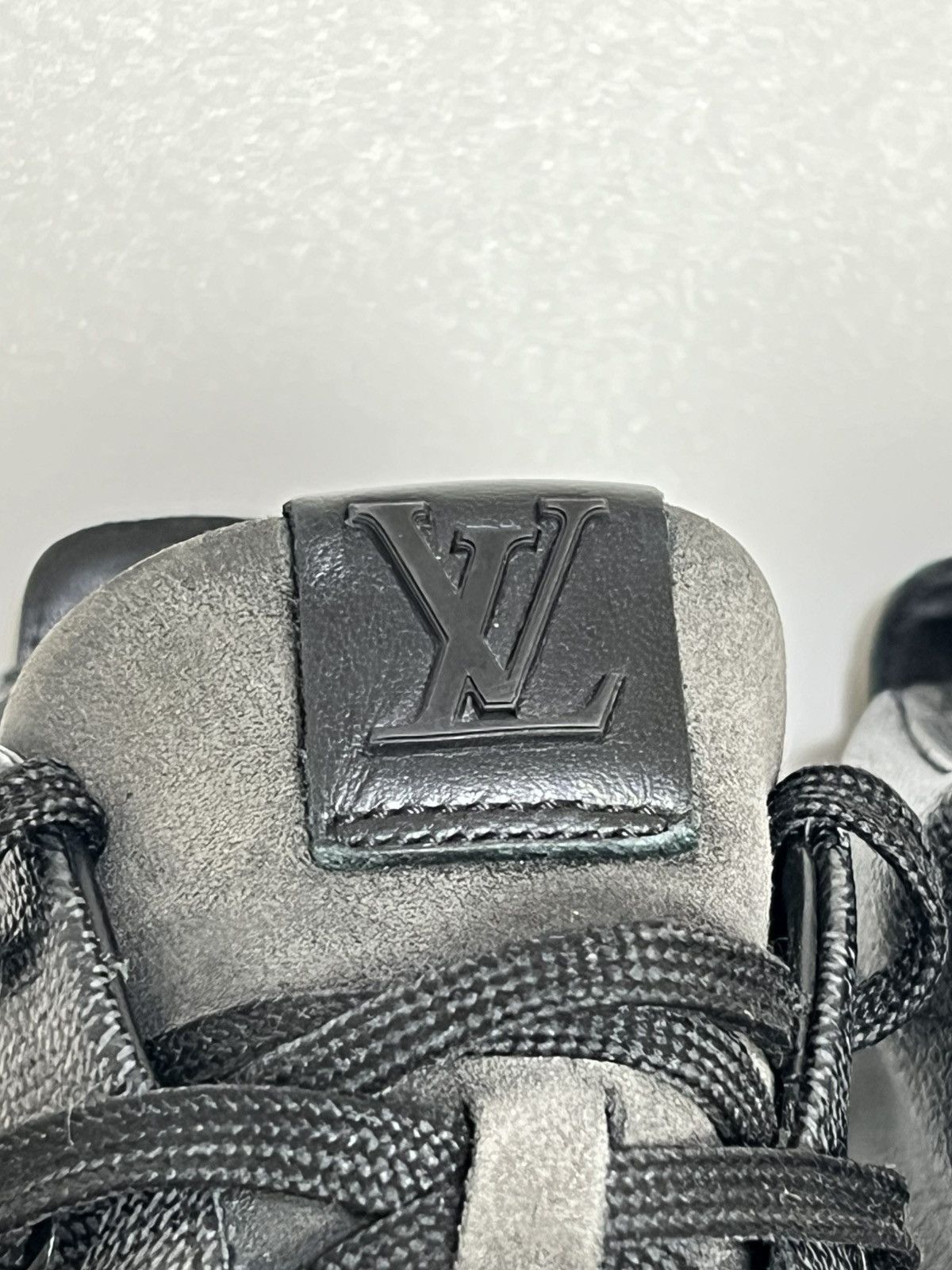 Louis Vuitton Louis Vuitton Damier Graphite Leather Mid-Top Sneaker Size US 10 / EU 43 - 15 Thumbnail