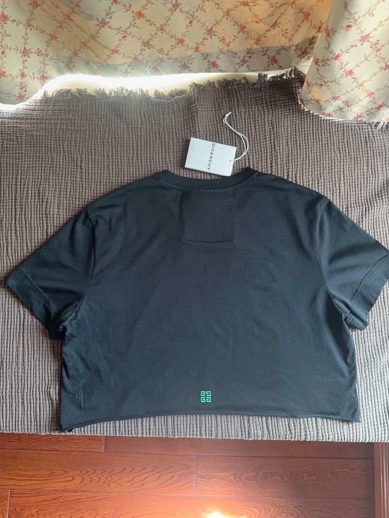 Givenchy Givenchy Women's Short T-Shirt Size US XS / EU 42 / 0 - 3 Thumbnail
