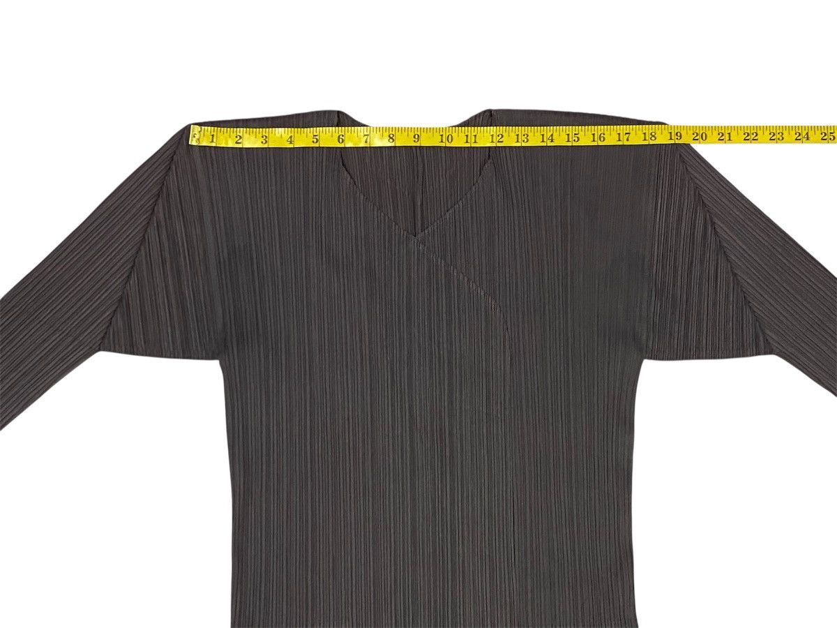 Pleats Please Issey Miyake Vintage Pleats Please Issey Miyake Buttonless Long Cardigan Size L / US 10 / IT 46 - 15 Thumbnail