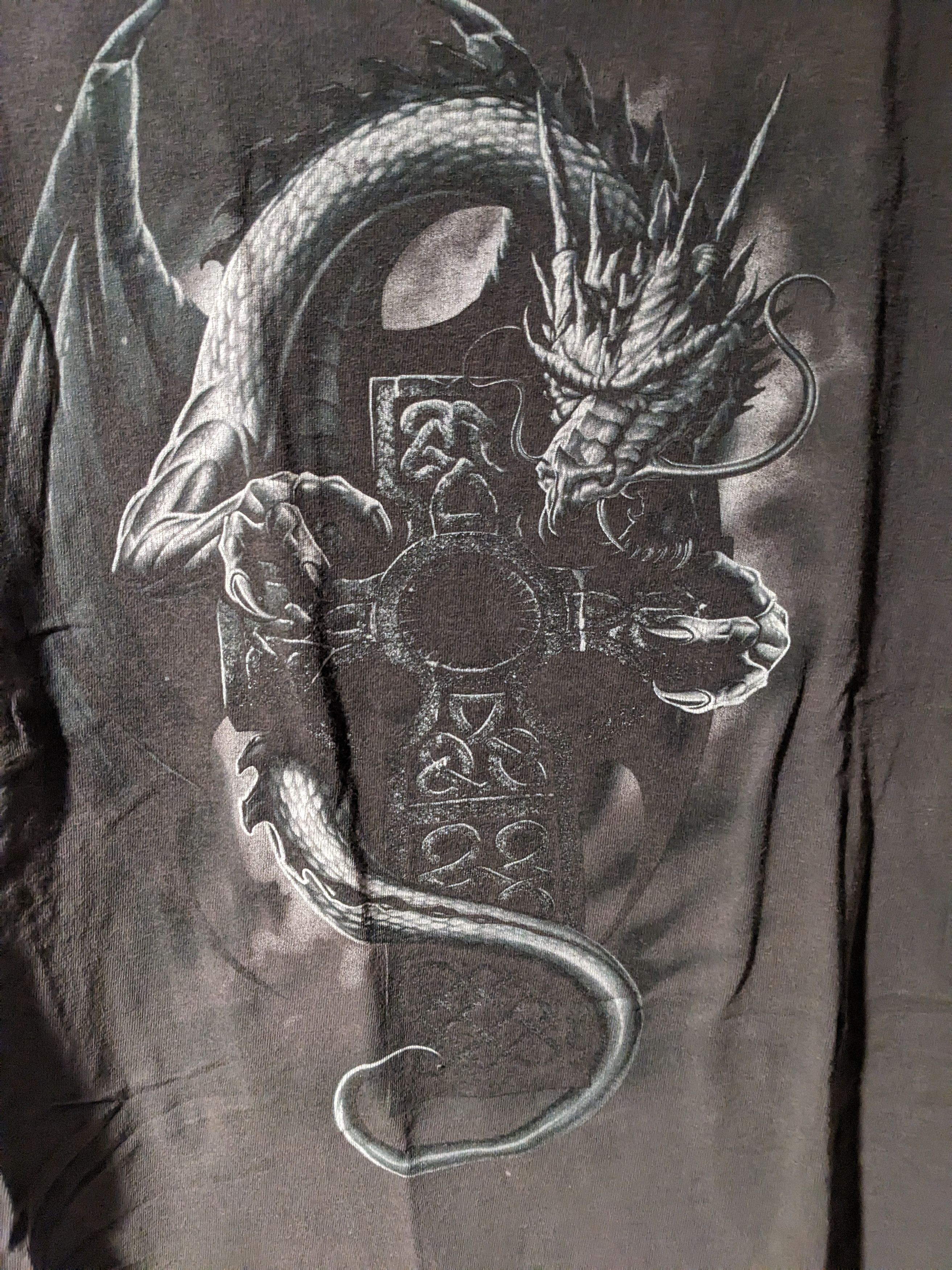 Gildan × Vintage Vintage Y2K Dragon Tomb Stone Mythic Gray Large T-Shirt Size US L / EU 52-54 / 3 - 2 Thumbnail