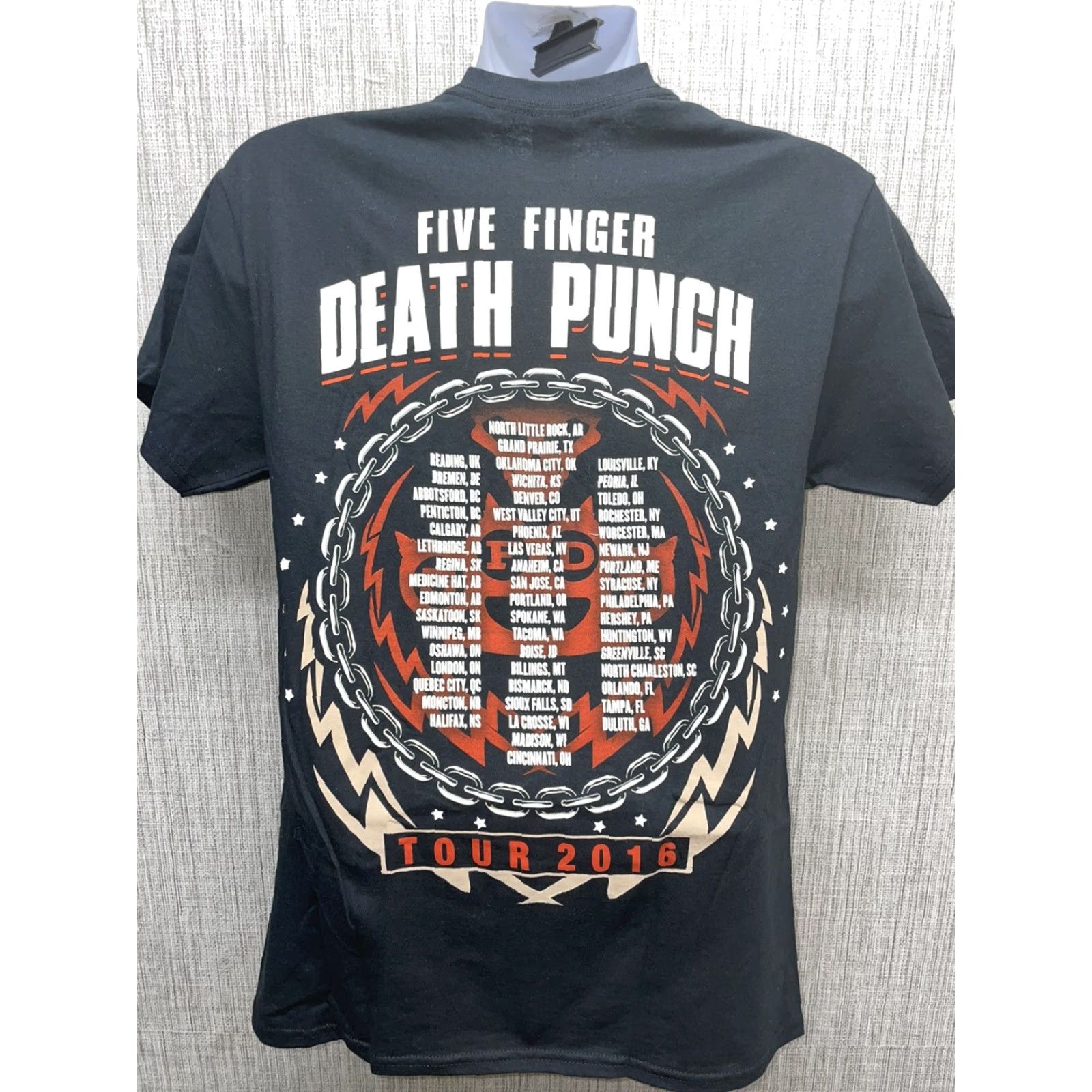 Gildan Five Finger Death Punch Tour Tee Black Graphic T-Shirt Mens M Size US M / EU 48-50 / 2 - 4 Thumbnail