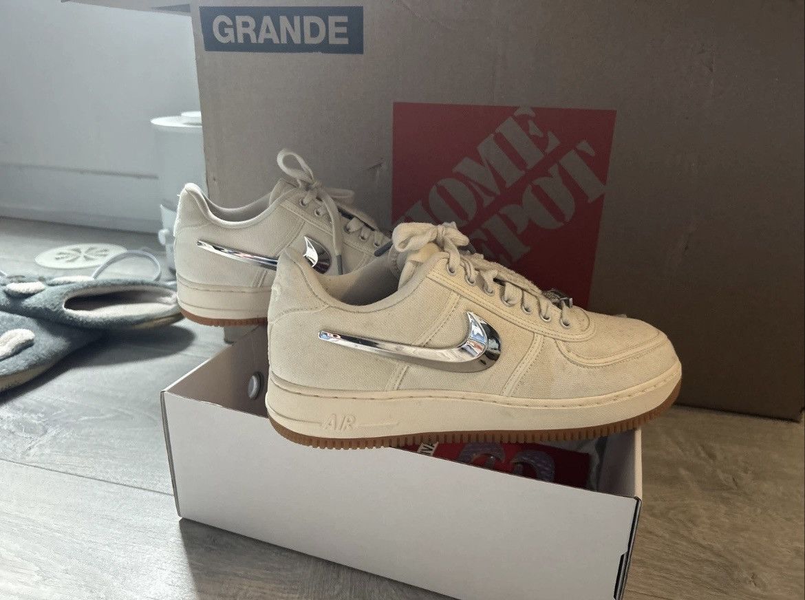 Nike × Travis Scott Nike x travis scott AF1 sail Size US 10 / EU 43 - 1 Thumbnail