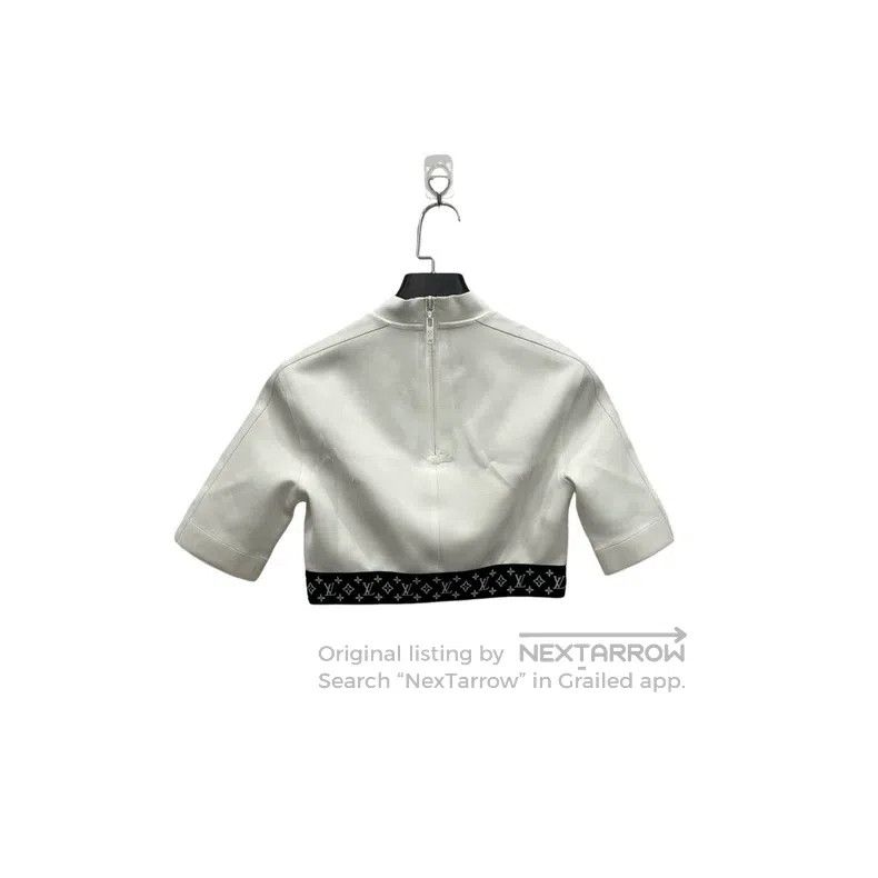 Louis Vuitton Louis Vuitton Labeled hem logo presbyopic stand neck short Size XS / US 0-2 / IT 36-38 - 2 Thumbnail