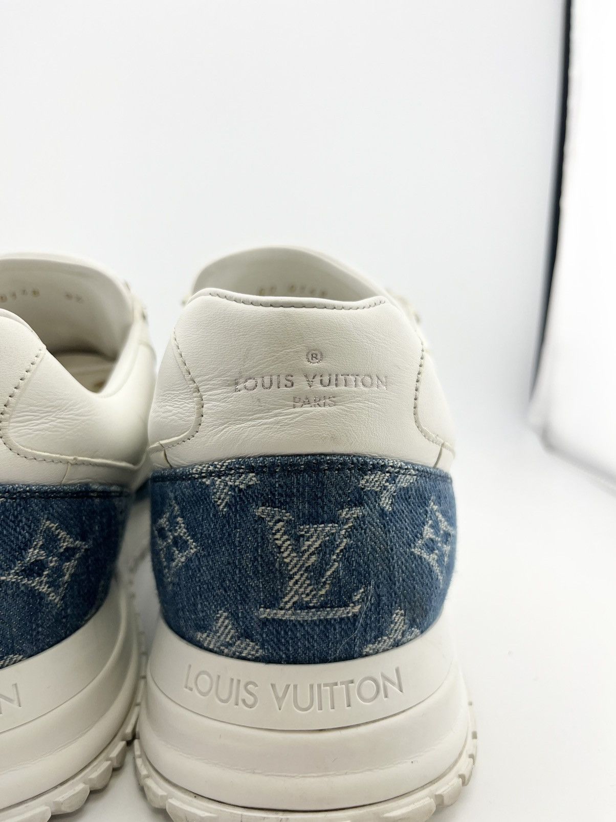 Louis Vuitton LOUIS VUITTON RUNAWAY WHITE DENIM BLUE SNEAKERS SIZE 9.5 Size US 9.5 / EU 42-43 - 8 Thumbnail