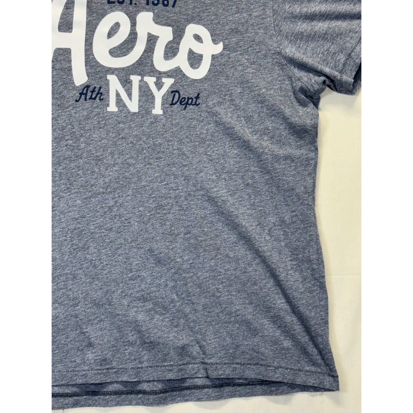 Aeropostale Aéropostale Aero NY Gray Graphic T-Shirt Women’s XL Size US XL / EU 56 / 4 - 13 Thumbnail