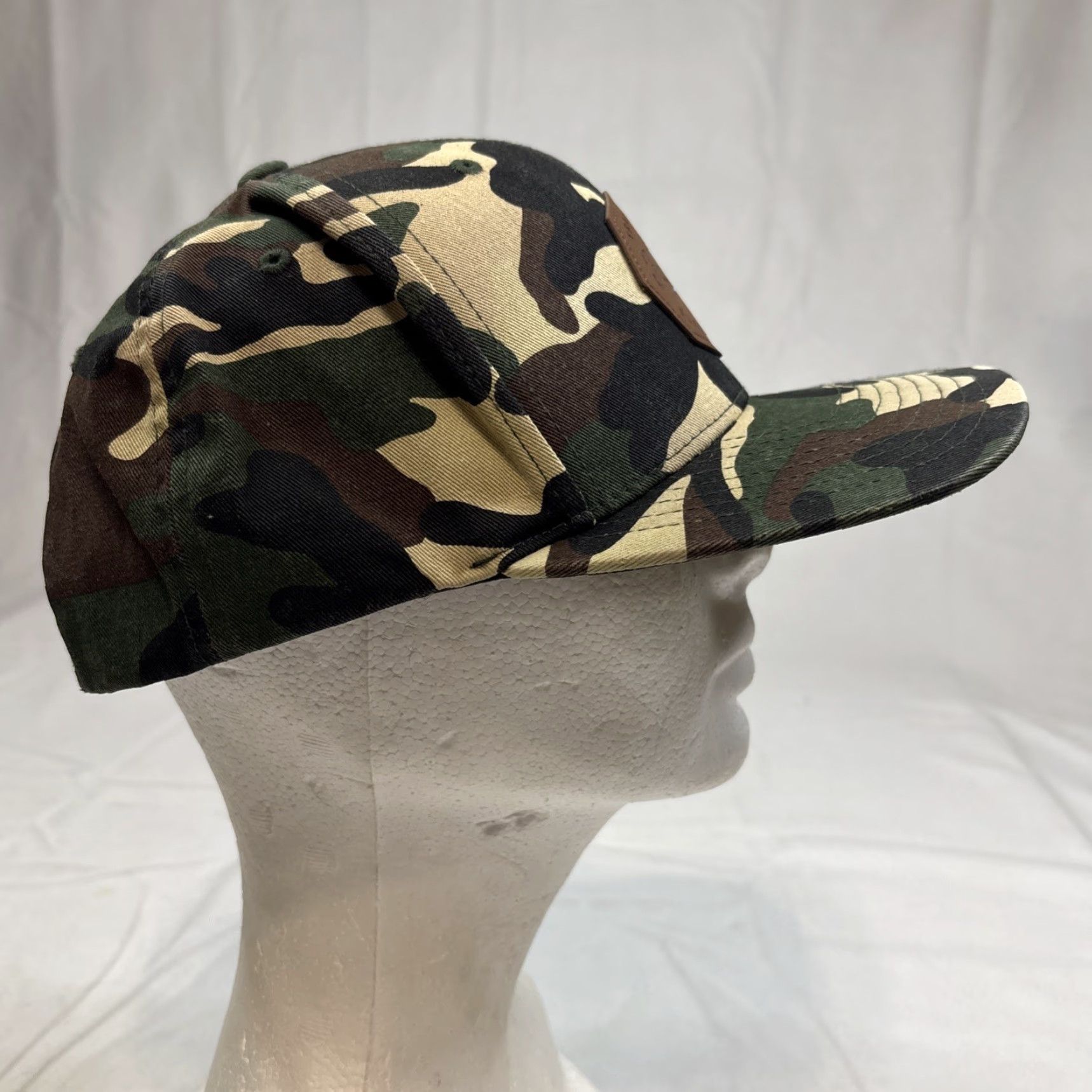 Hurley Hurley SnapBack Hat Camouflage Leather Logo One Size Men Multicolor Camo Leather Snapback Logo Camo Hat – Hurley Mens Size ONE SIZE - 4 Thumbnail