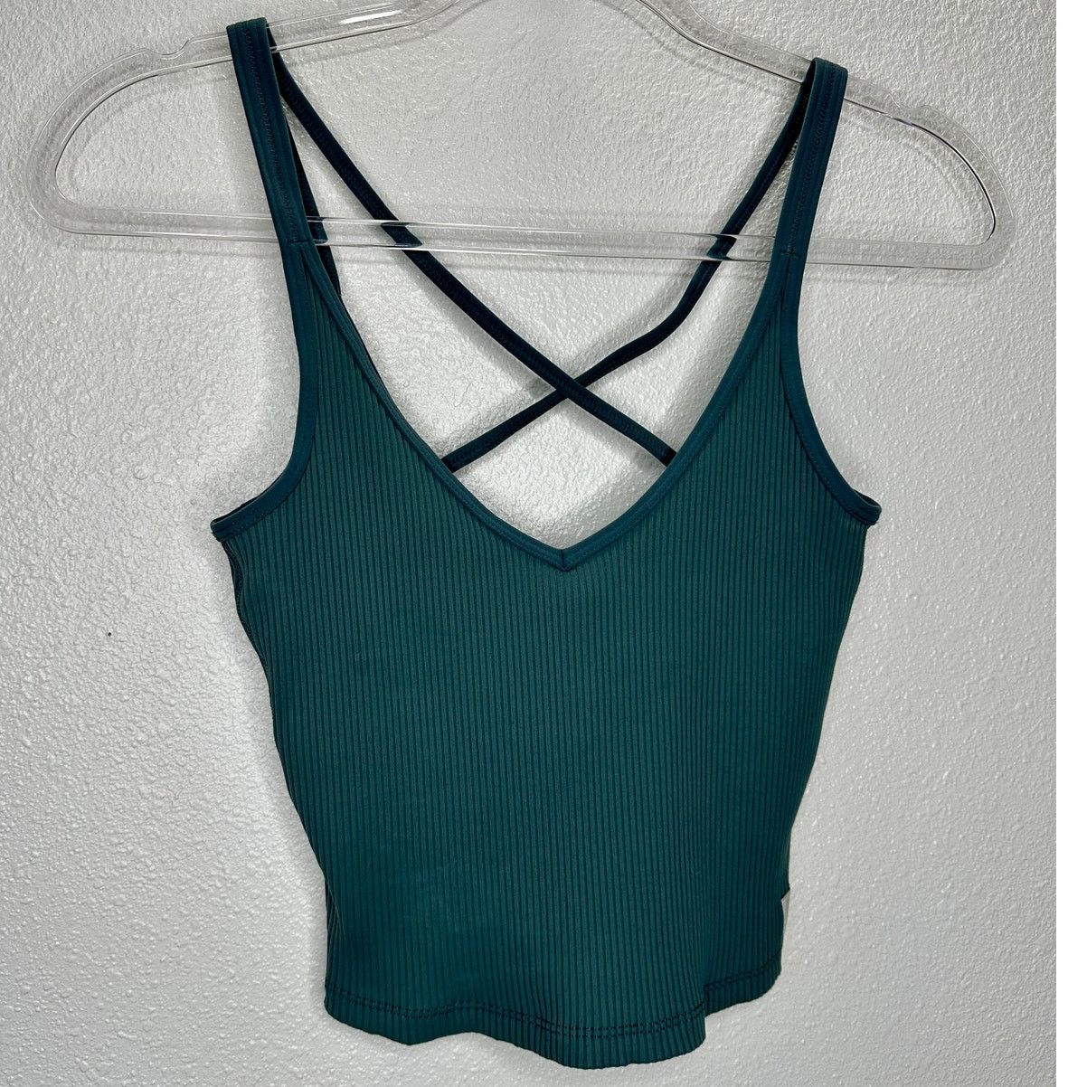 Vuori Vuori Steel Green Front V Strappy Back Rib Knit Sport Bra XS Size XS / US 0-2 / IT 36-38 - 2 Thumbnail