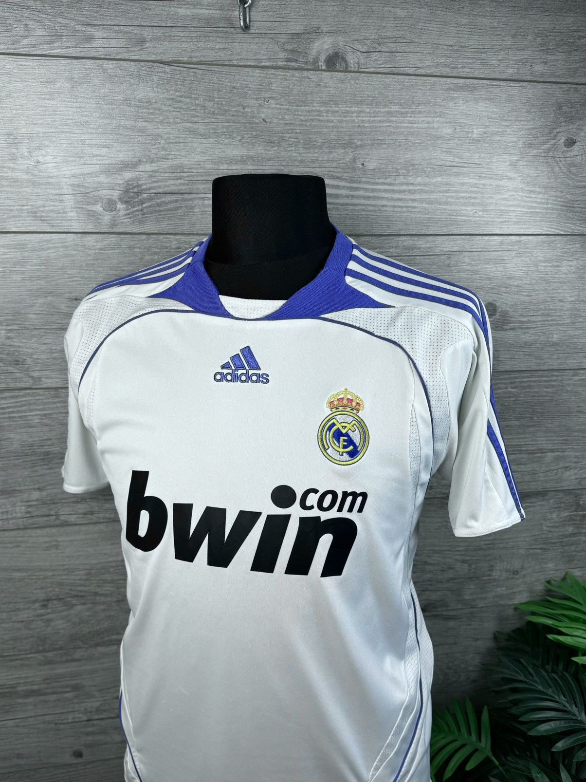 Adidas Adidas Real Madrid football shirt jersey Size US L / EU 52-54 / 3 - 3 Thumbnail