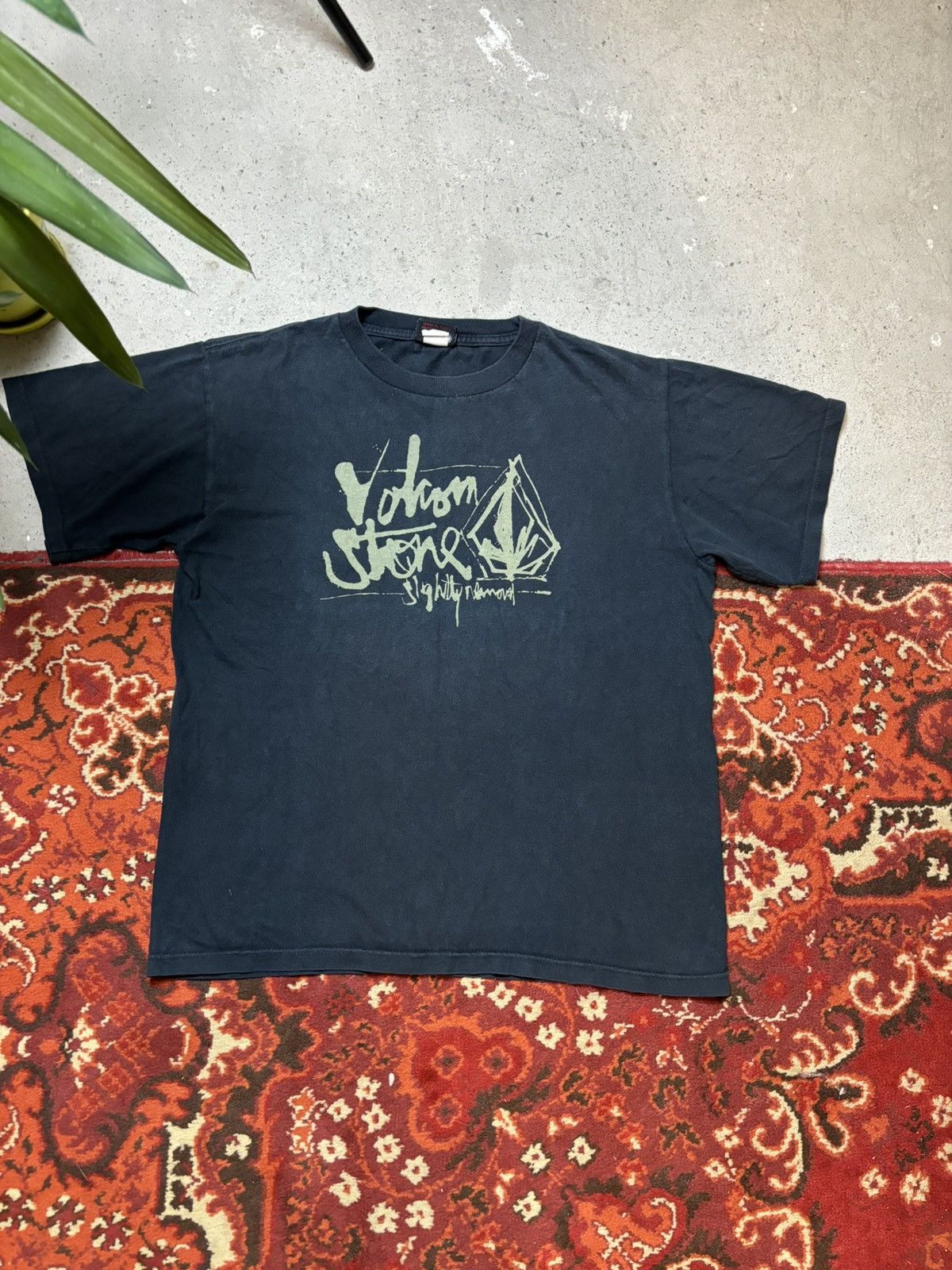 Japanese Brand × Vintage × Volcom Vintage Volcom Big Logo Avant Garde Streetwear Tee Size XL / US 12-14 / IT 48-50 - 1 Thumbnail