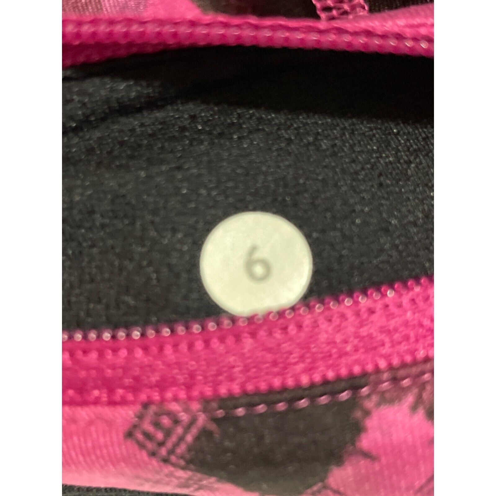 Lululemon Lululemon Leggings Pace Rival Crop Pixie Raspberry Size 6 Size 28" / US 6 / IT 42 - 4 Thumbnail
