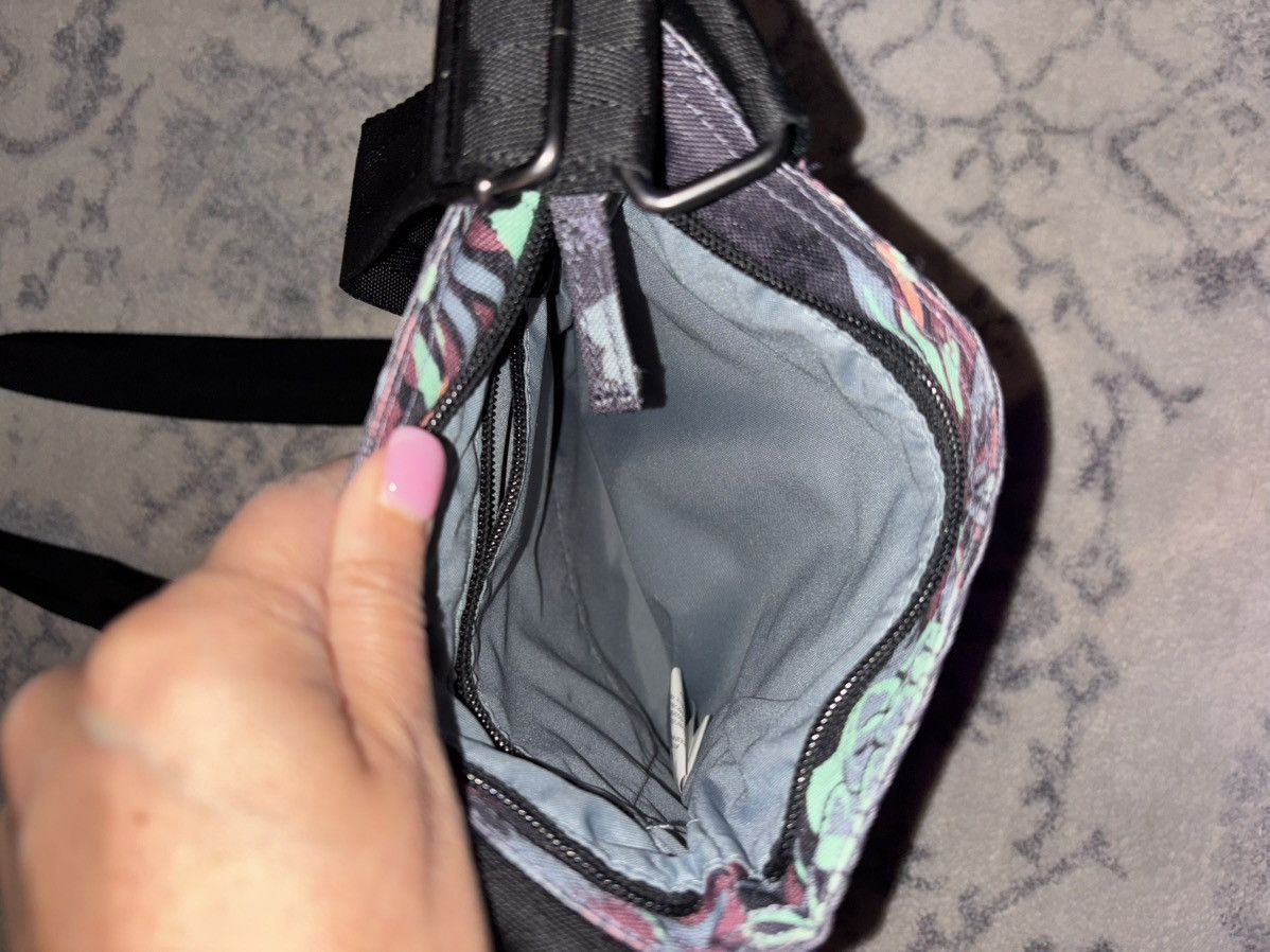 Dakine DaKine Jive Crossbody Purple Bag Adjustable Strap EUC Size ONE SIZE - 3 Thumbnail