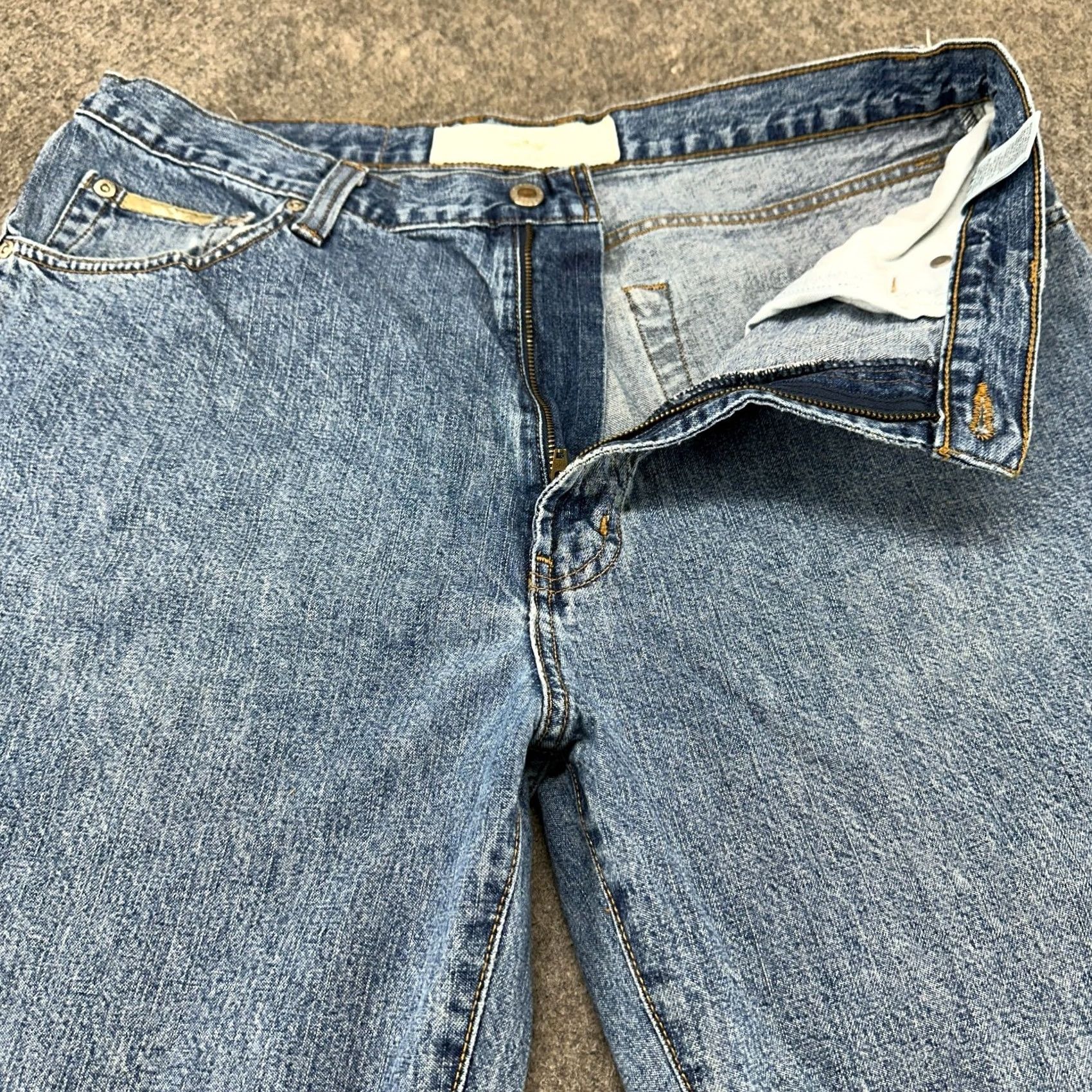 Vintage VINTAGE Natural Issue Jeans Men 36x32 Blue Relaxed Straight Light Wash Baggy Levi's 500 Series 90s Retro Mens Jeans Size US 36 / EU 52 - 2 Thumbnail