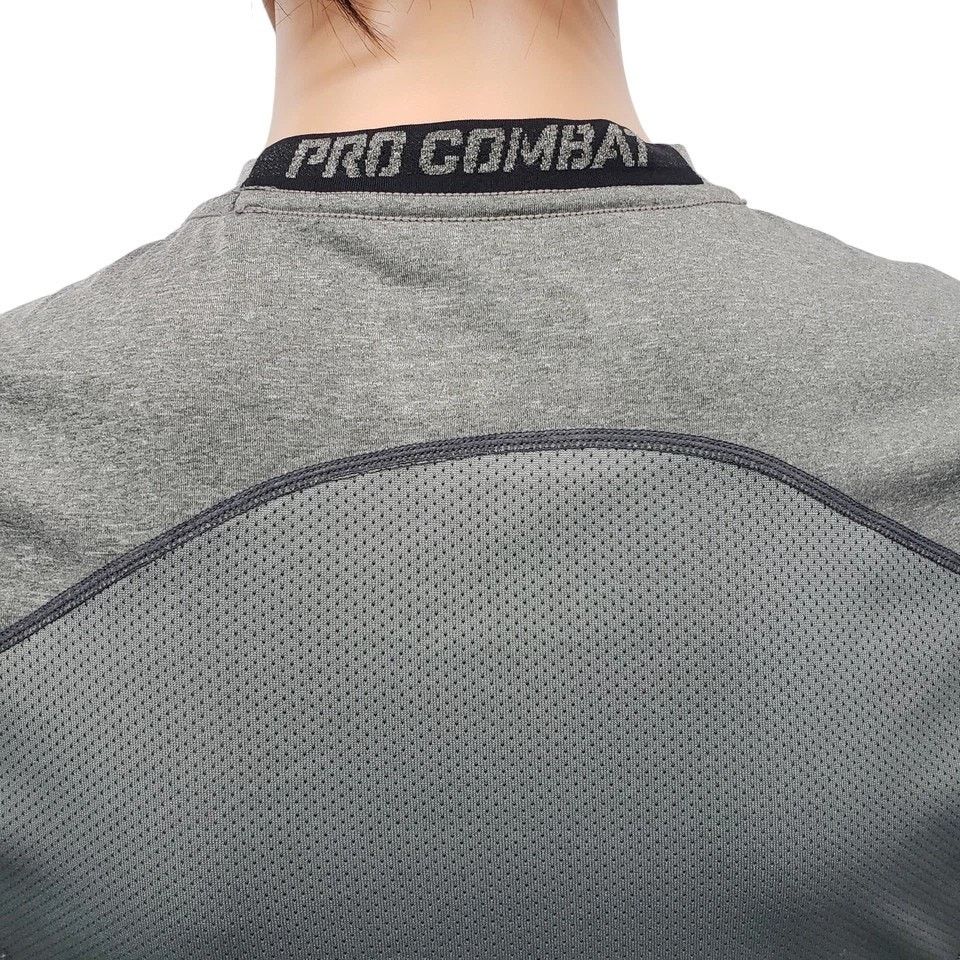 Nike Nike Pro Combat Dri-FIT Fitted Short Sleeve Base Layer Tee Size US S / EU 44-46 / 1 - 10 Thumbnail