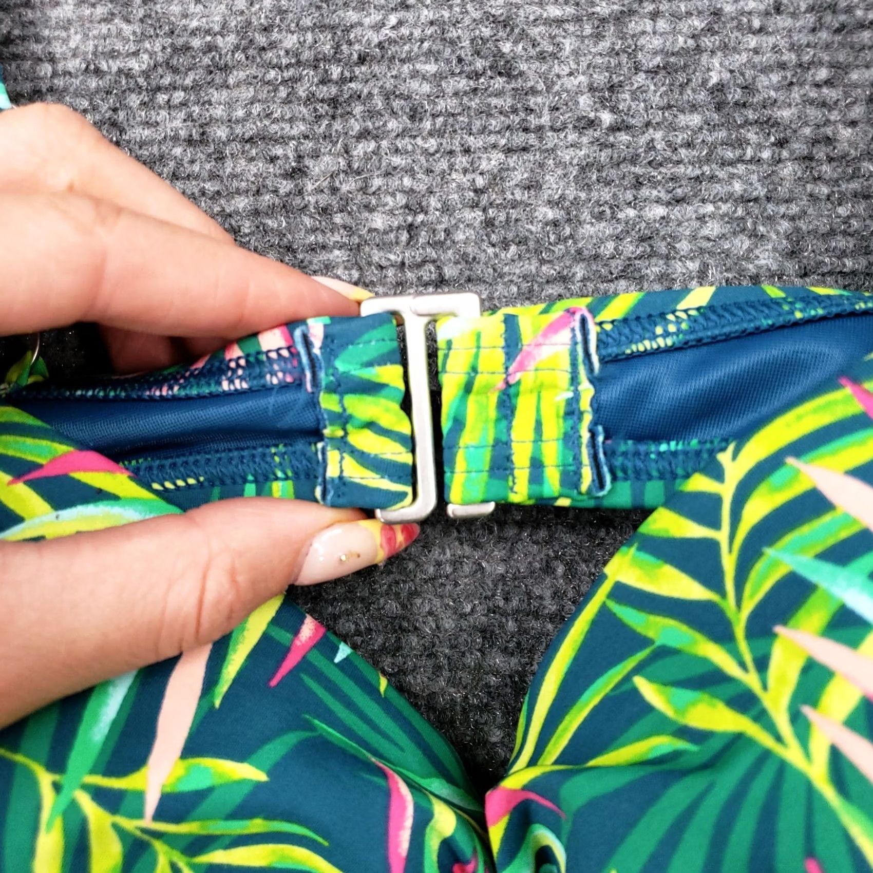 Lands' End Lands' End Bikini Top Women Green Underwired Spaghetti Strap Floral Palm Hawaiian Swimsuit 4 XS? Size S / US 4 / IT 40 - 4 Thumbnail