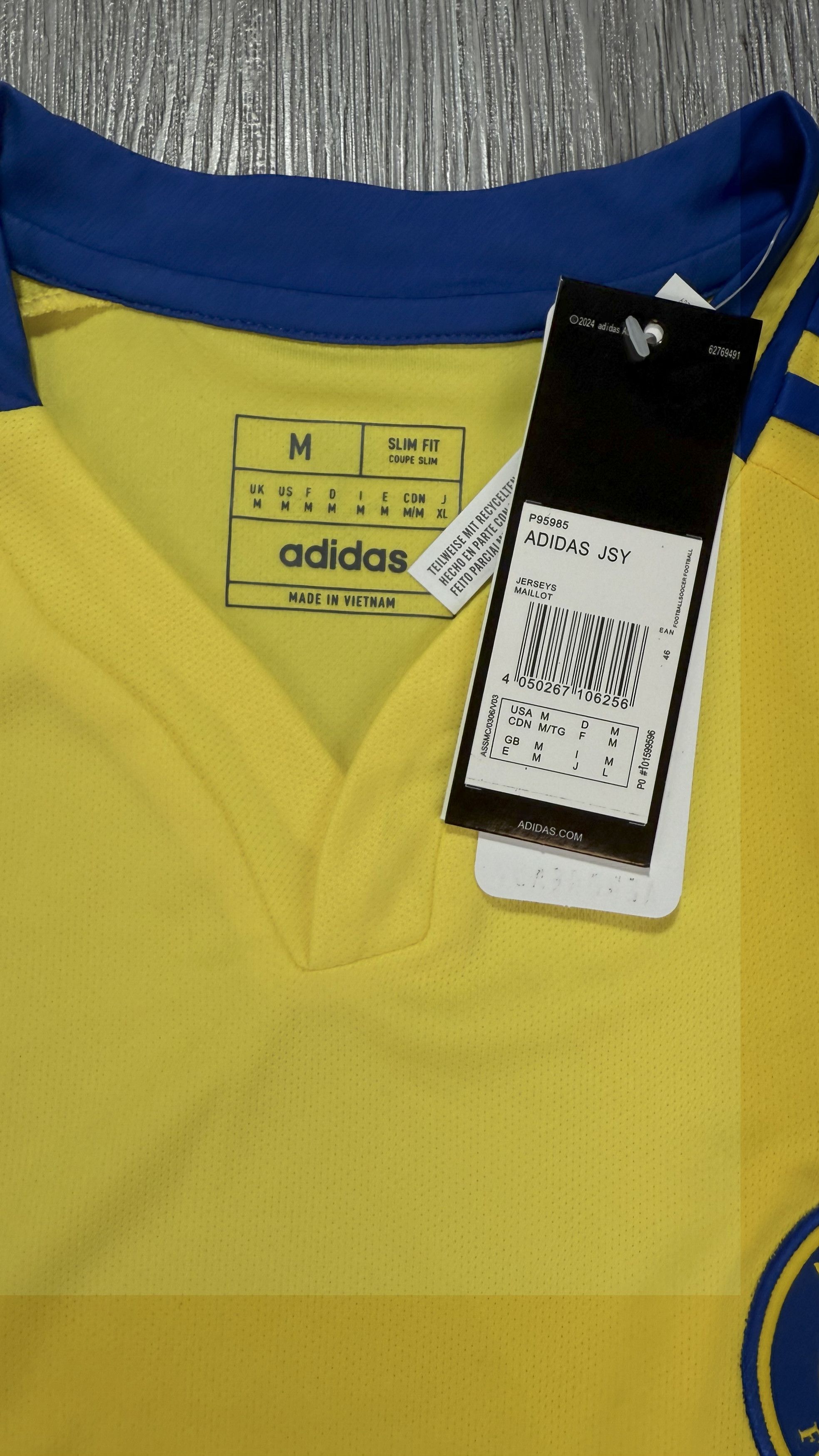 Other AL NASSR SOCCER JERSEY Size US M / EU 48-50 / 2 - 4 Thumbnail