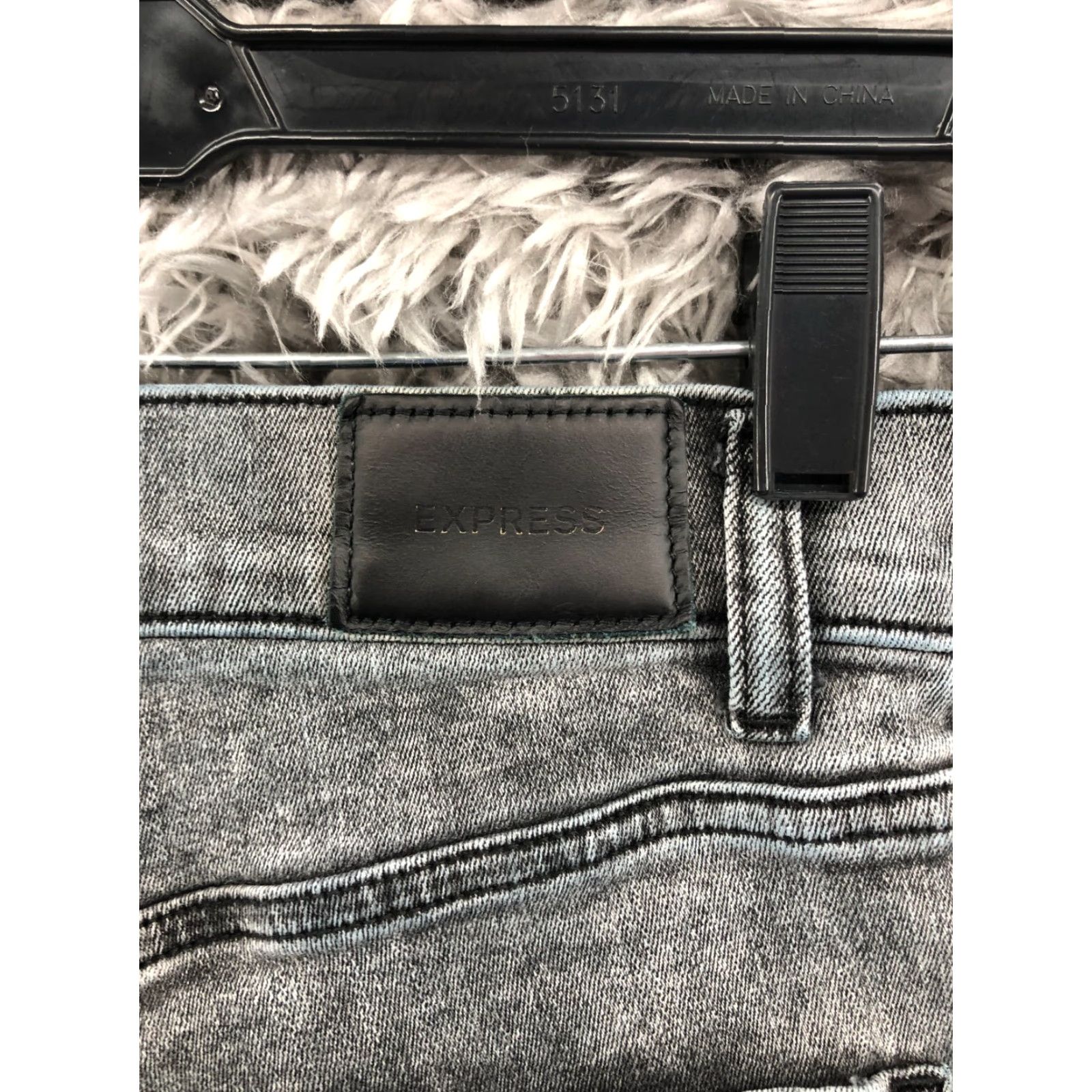 Express Express Jeans Dark Wash High Rise Mom Size 4 Womens Black Denim Pocket Zipper Button 5-Pocket Classic Modern American Style Size 27" / US 4 / IT 40 - 6 Thumbnail
