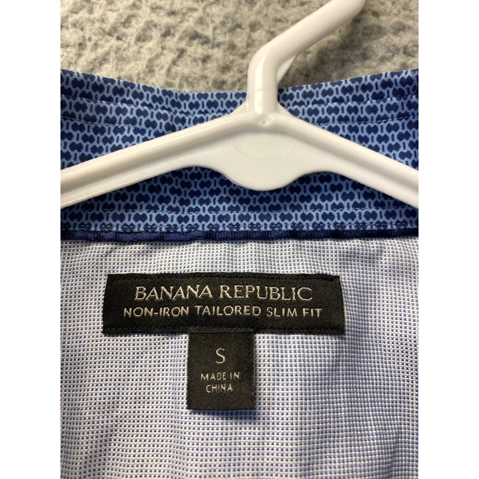 Banana Republic VINTAGE Banana Republic Shirt Button-Up Long Sleeve Men S Blue Geometric Pattern All Seasons Size US S / EU 44-46 / 1 - 2 Thumbnail