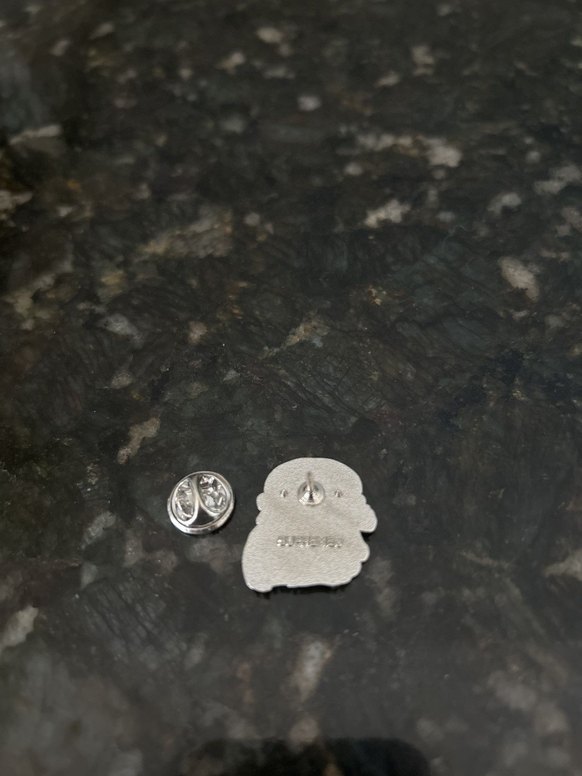 Supreme Supreme AOI Buddha Pin Size ONE SIZE - 2 Thumbnail
