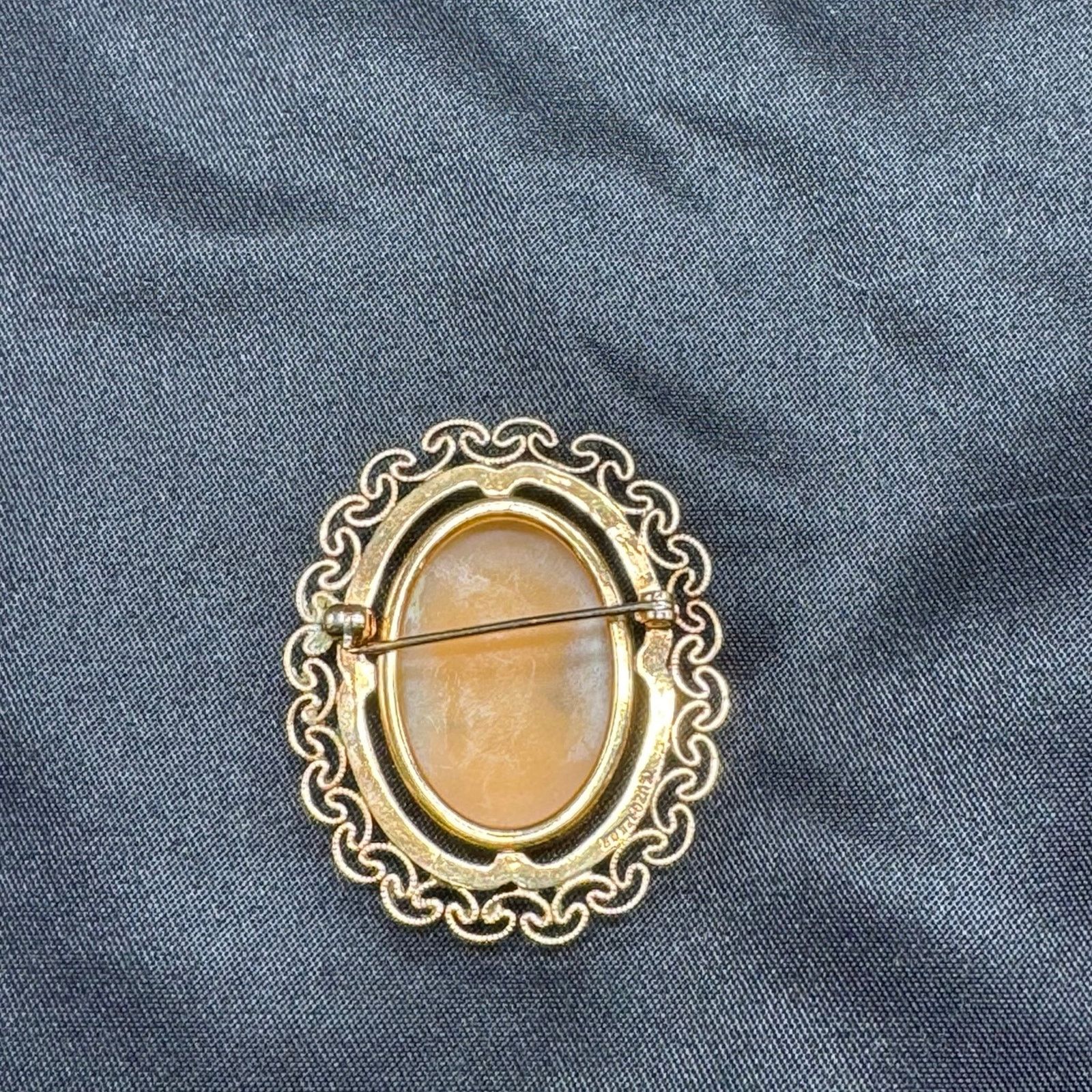 NBDN Nobrandedon VTG gold filled cameo Size ONE SIZE - 4 Thumbnail