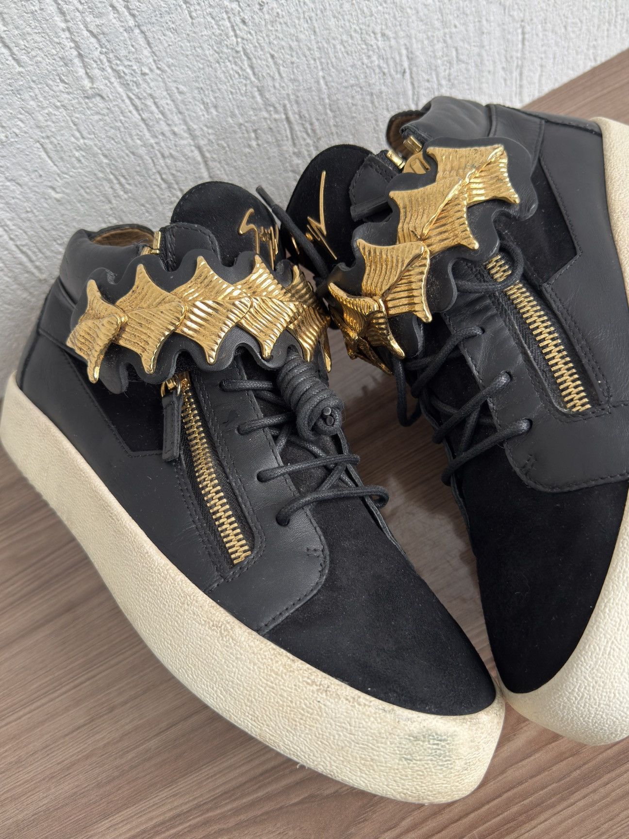 Giuseppe Zanotti Y2k😮‍💨🔥Gold strap buckle strap Sneaker Size US 10 / EU 43 - 8 Thumbnail