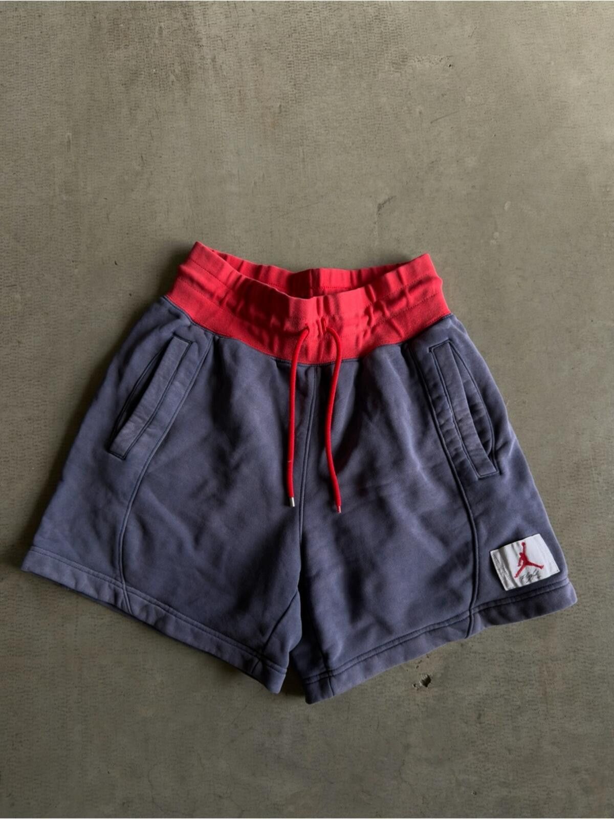 Jordan Brand Nike Jordan / Retro Fleece Sweat Shorts / Blue Red Size 28" / US 6 / IT 42 - 2 Thumbnail