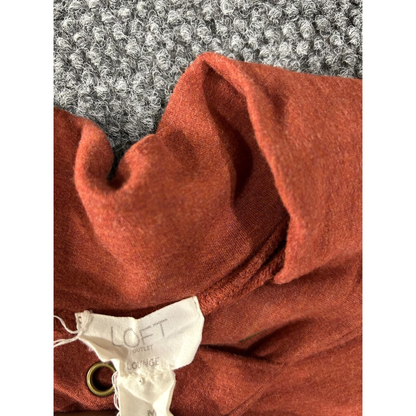 Loft VINTAGE? Wait—no vintage. LOFT Outlet Lounge Shirt Womens Medium Orange Cowl Neck Snap Pullover Top Size M / US 6-8 / IT 42-44 - 3 Thumbnail
