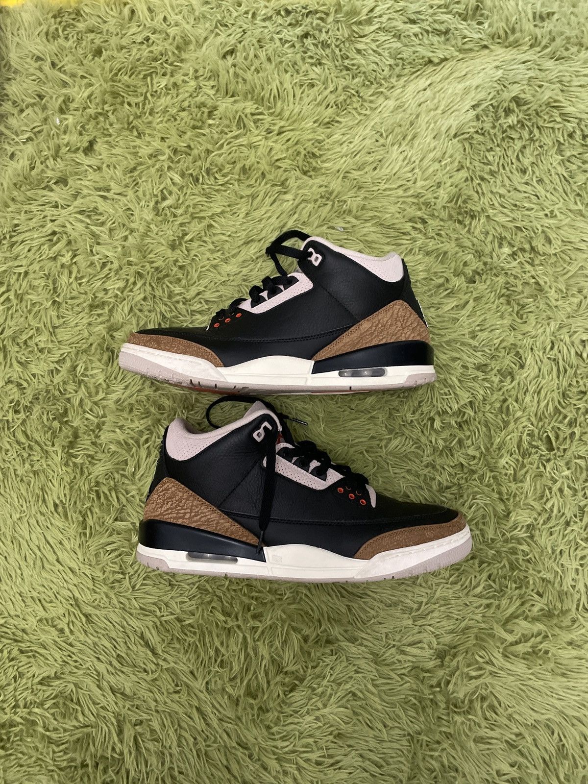 Air Jordan “desert elephant”